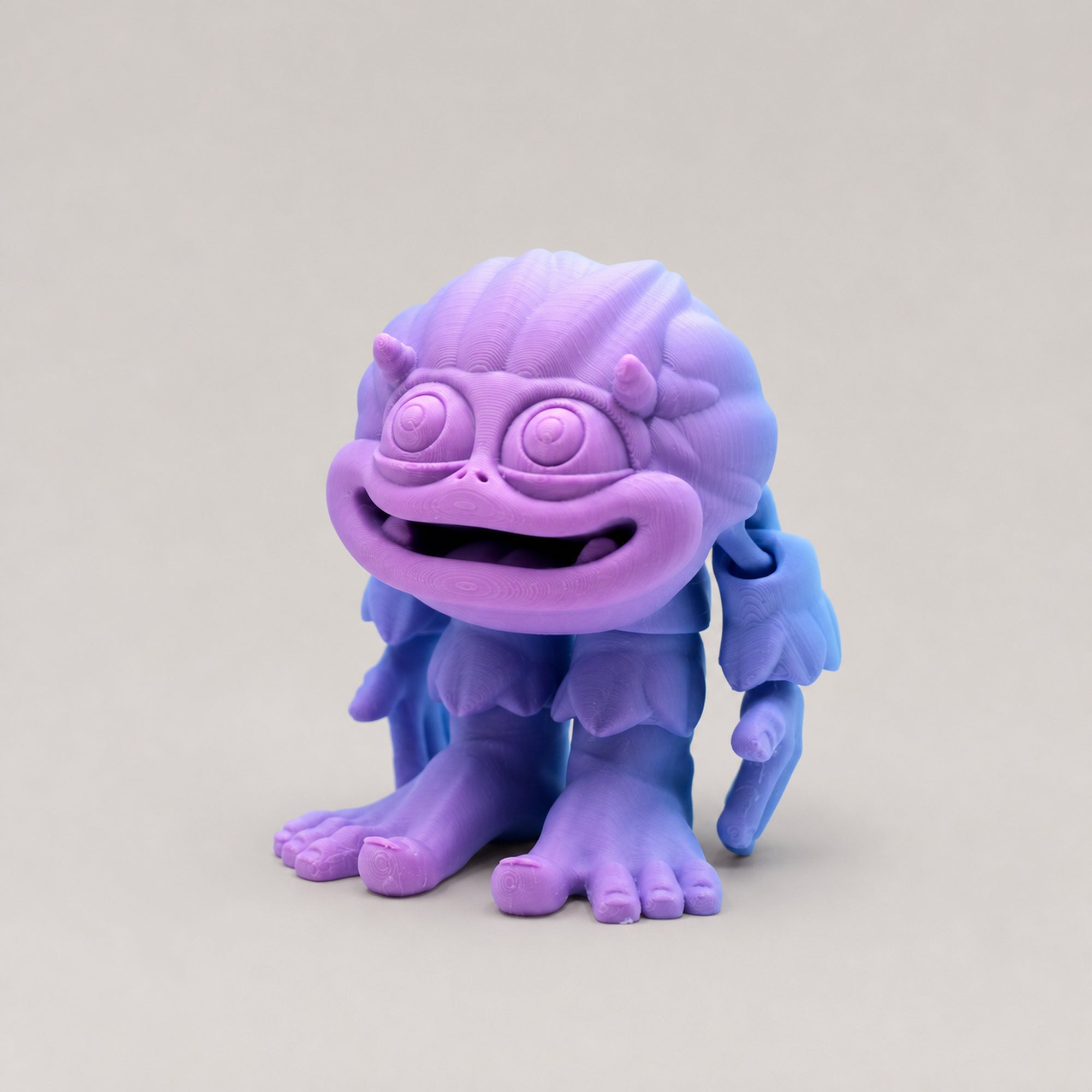 Baby Yeti – bewegliche Fantasy-Dekofigur in Originalgröße FehnFactory