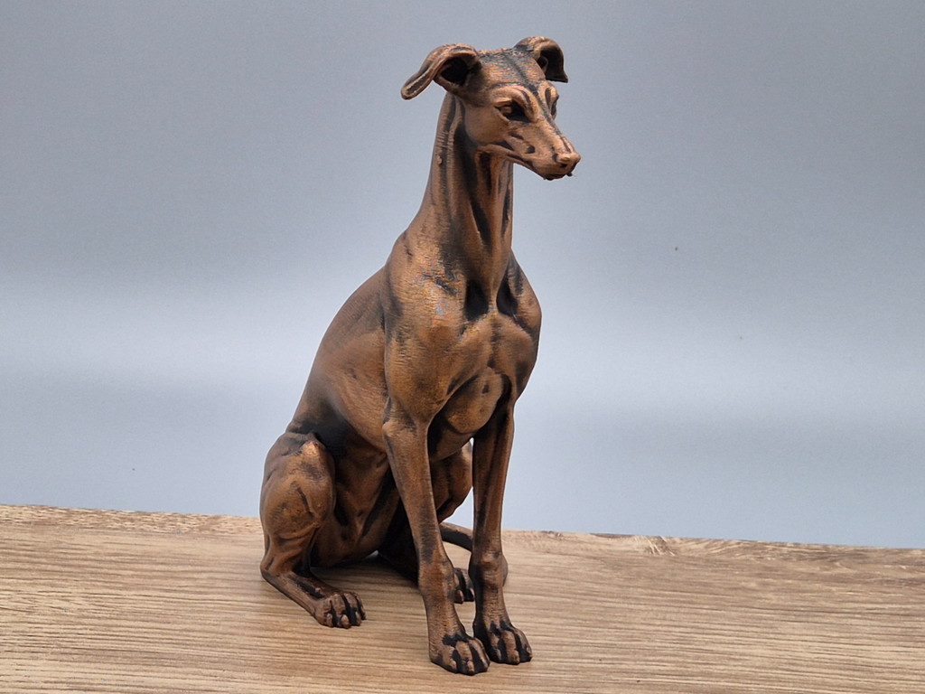 Greyhound Hundefigur / Realistic Greyhound Dog Figurine – Handbemalt & Detailliert Fehn-factory.de