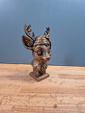 Rentierbüste mit Weihnachtsmütze – Cute Reindeer Christmas Bust | Made in Germany Fehn-factory.de