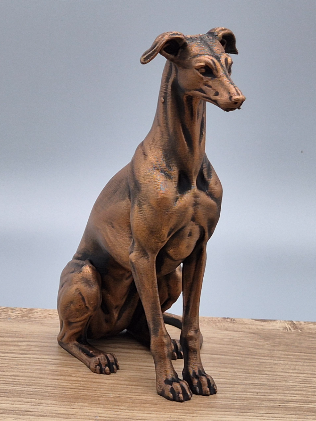Greyhound Hundefigur / Realistic Greyhound Dog Figurine – Handbemalt & Detailliert Fehn-factory.de