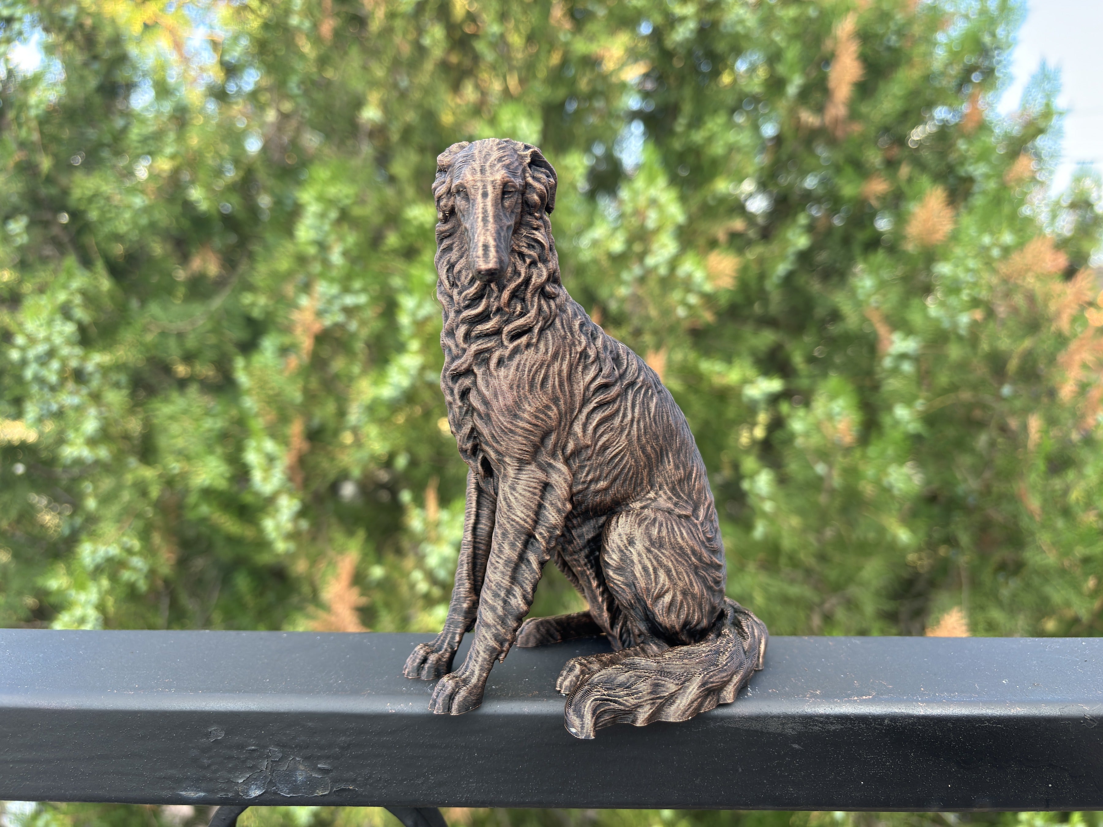 Borzoi – detailreiche sitzende Hundefigur | Geschenk für Windhund-Fans | Made in Germany Fehn-factory.de