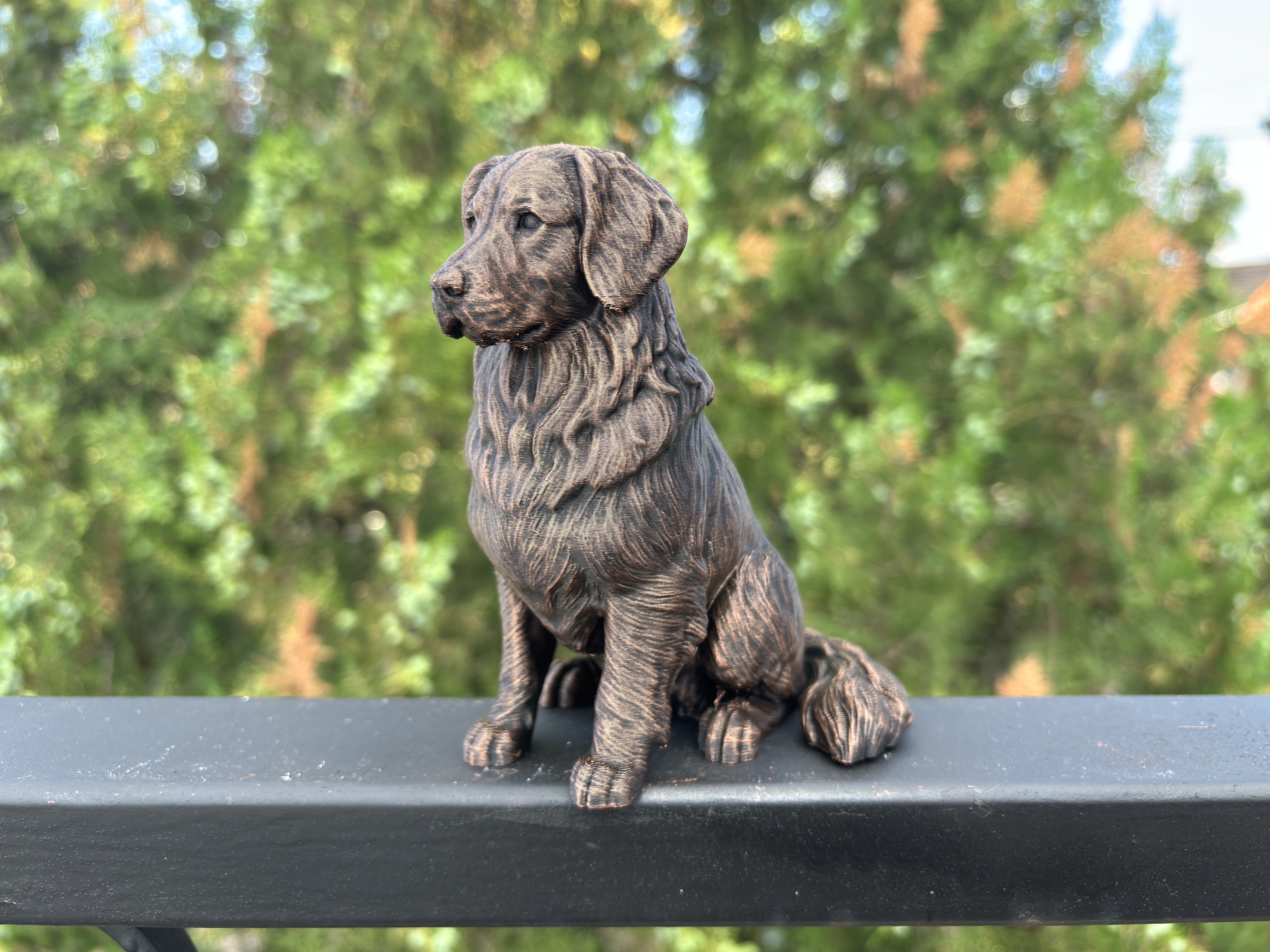 Golden Retriever – detailreiche sitzende Hundefigur | Geschenk für Hundefans | Made in Germany Fehn-factory.de