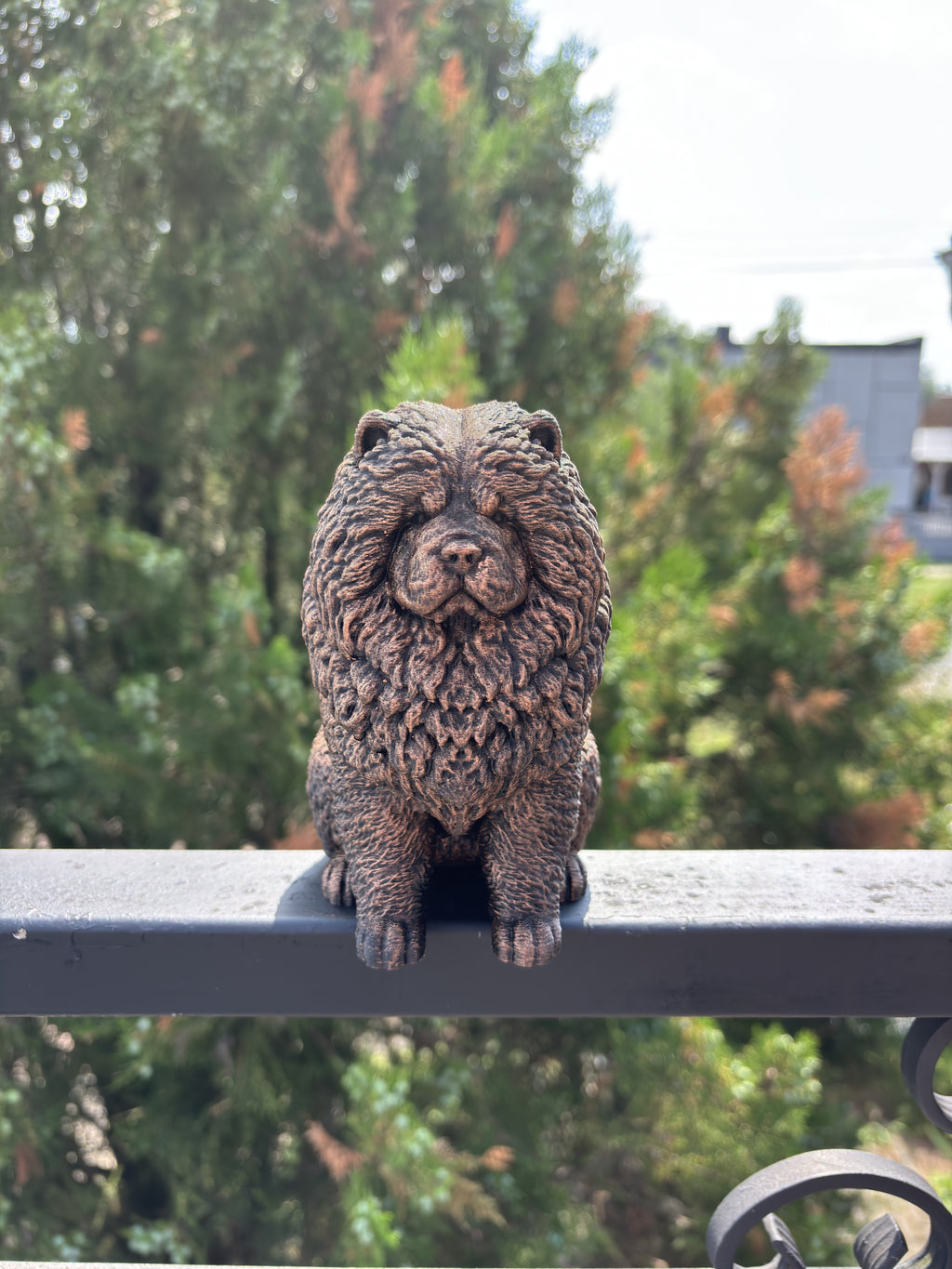 Chow-Chow-Hundefigur sitzend – detailreiches Fell | Geschenk für Hundefans | Made in Germany Fehn-factory.de