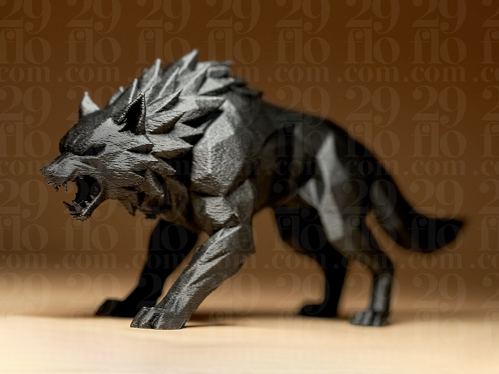 Geometrische Wolfsskulptur – Low Poly Wolf FehnFactory