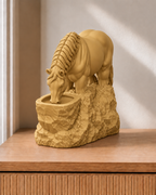 Pferd trinkend – Pferdefigur – 04 gold