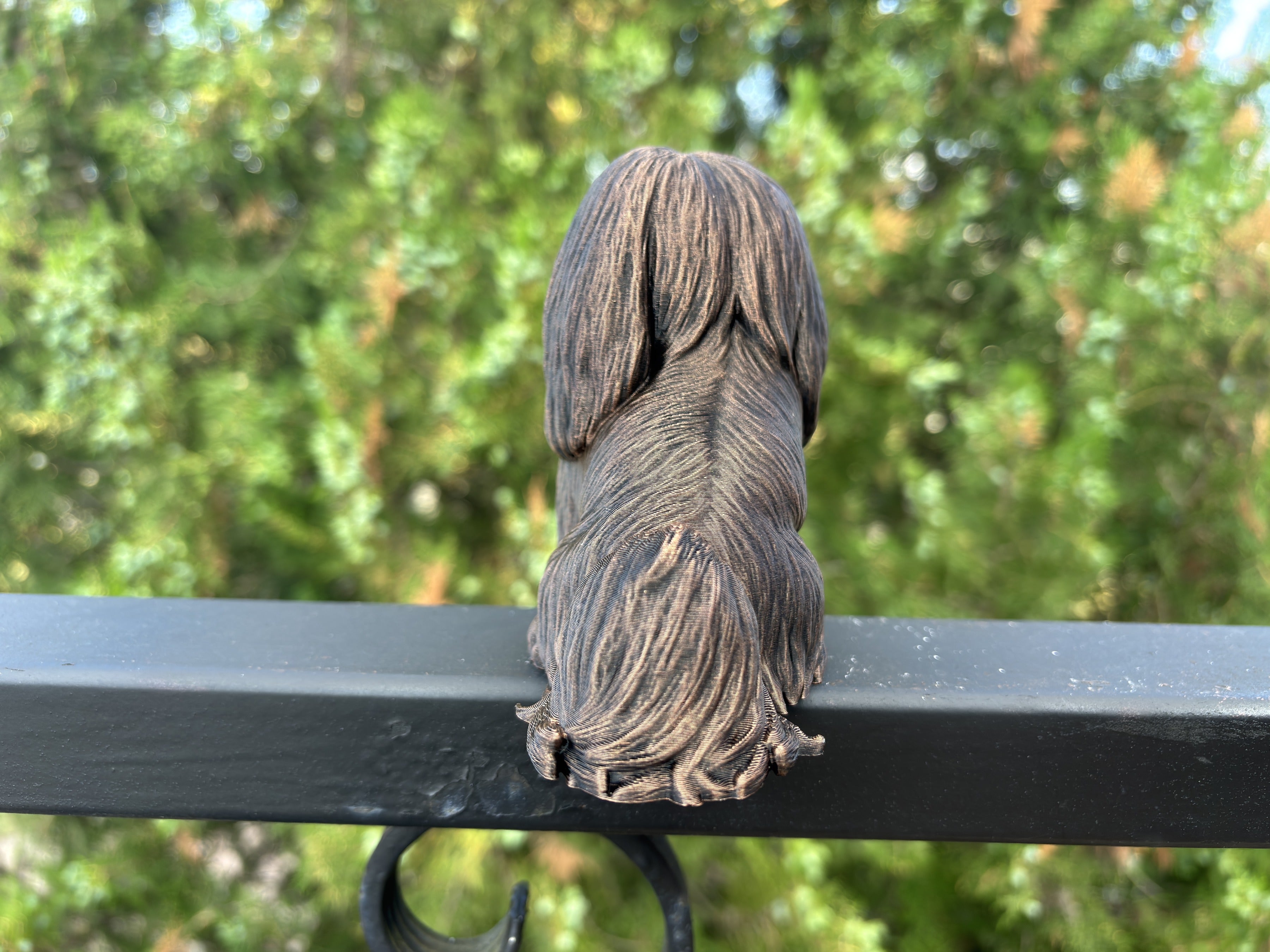 Malteser – detailreiche sitzende Hundefigur | Geschenk für Malteser-Fans | Made in Germany Fehn-factory.de