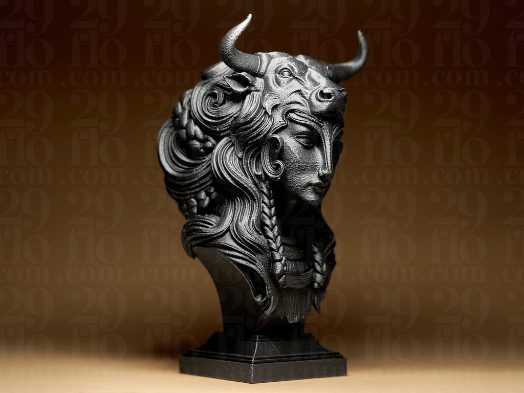 Lady Taurus Skulptur – Sternzeichen Stier FehnFactory