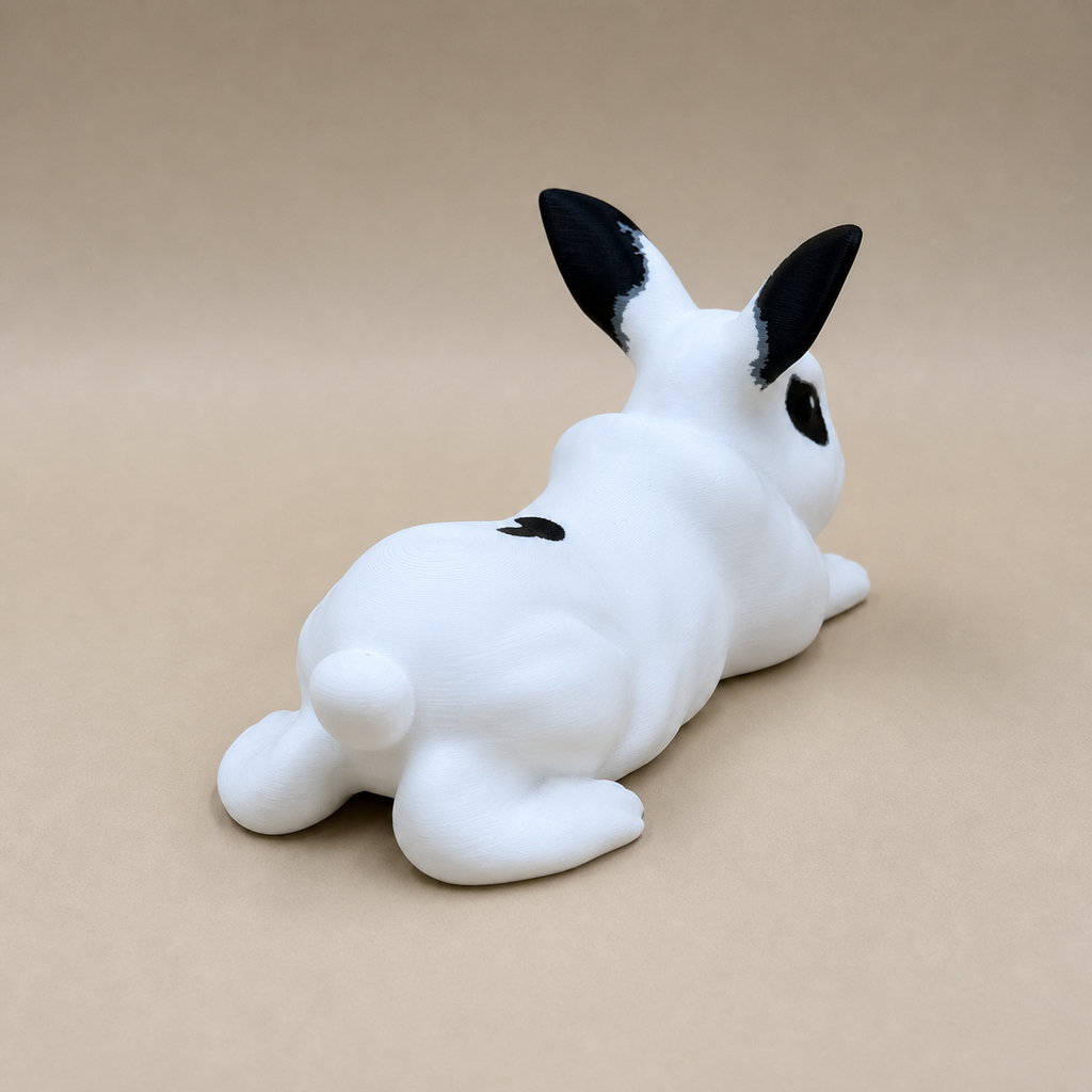 Theo the Bunny – Kaninchen-Skulptur in Ruhepose FehnFactory
