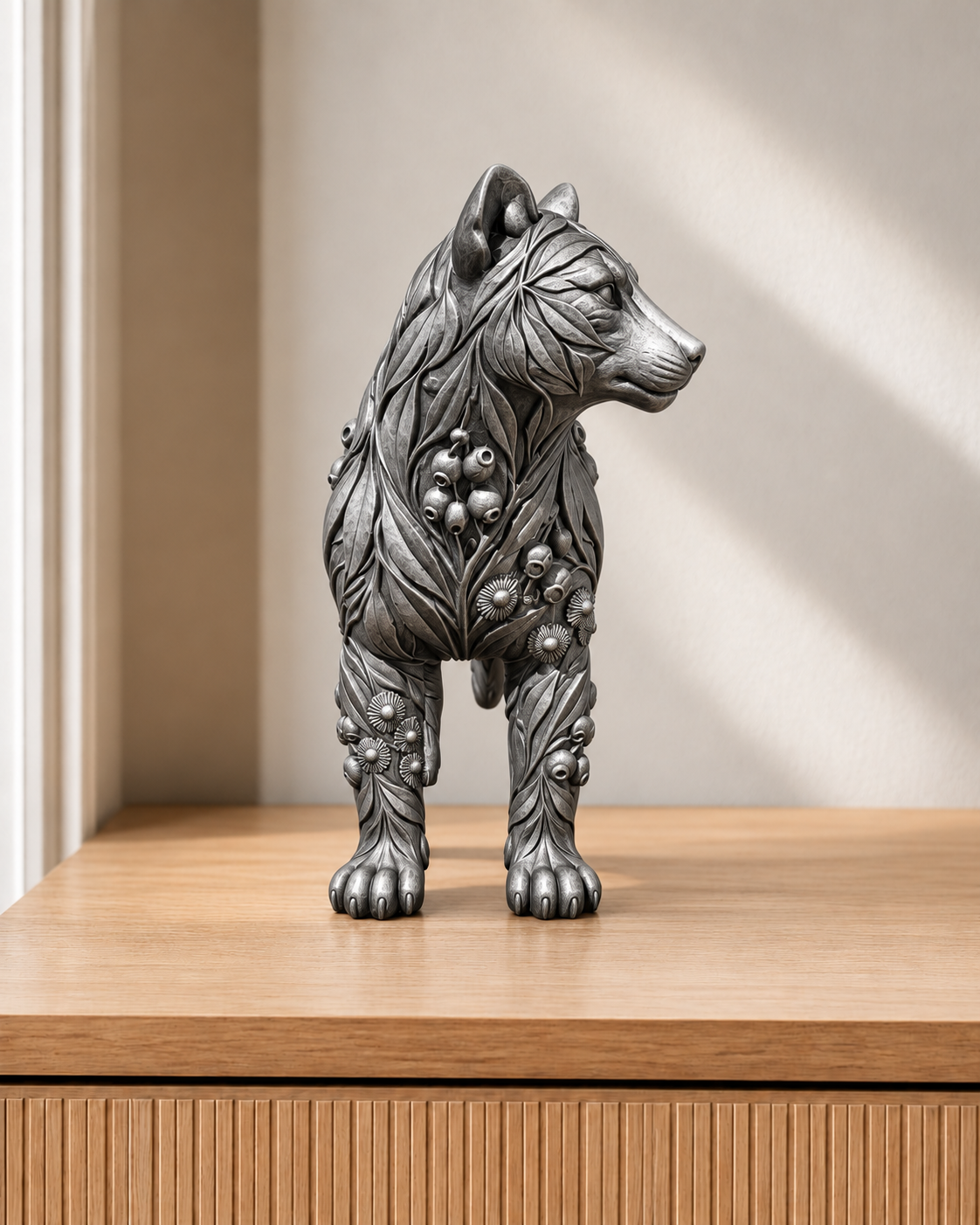 Beutelwolf – 06 handbemalt silber