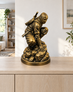 Ninja hockend - STL & 3MF - 07-handbemalt-gold