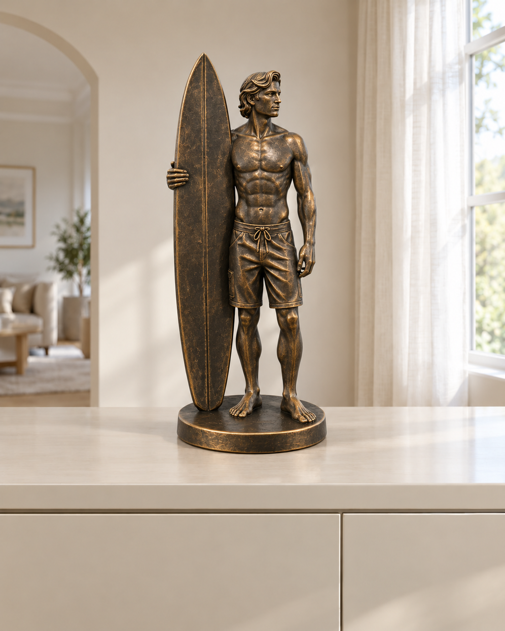 Surfer mit Brett – 08 handbemalt bronze