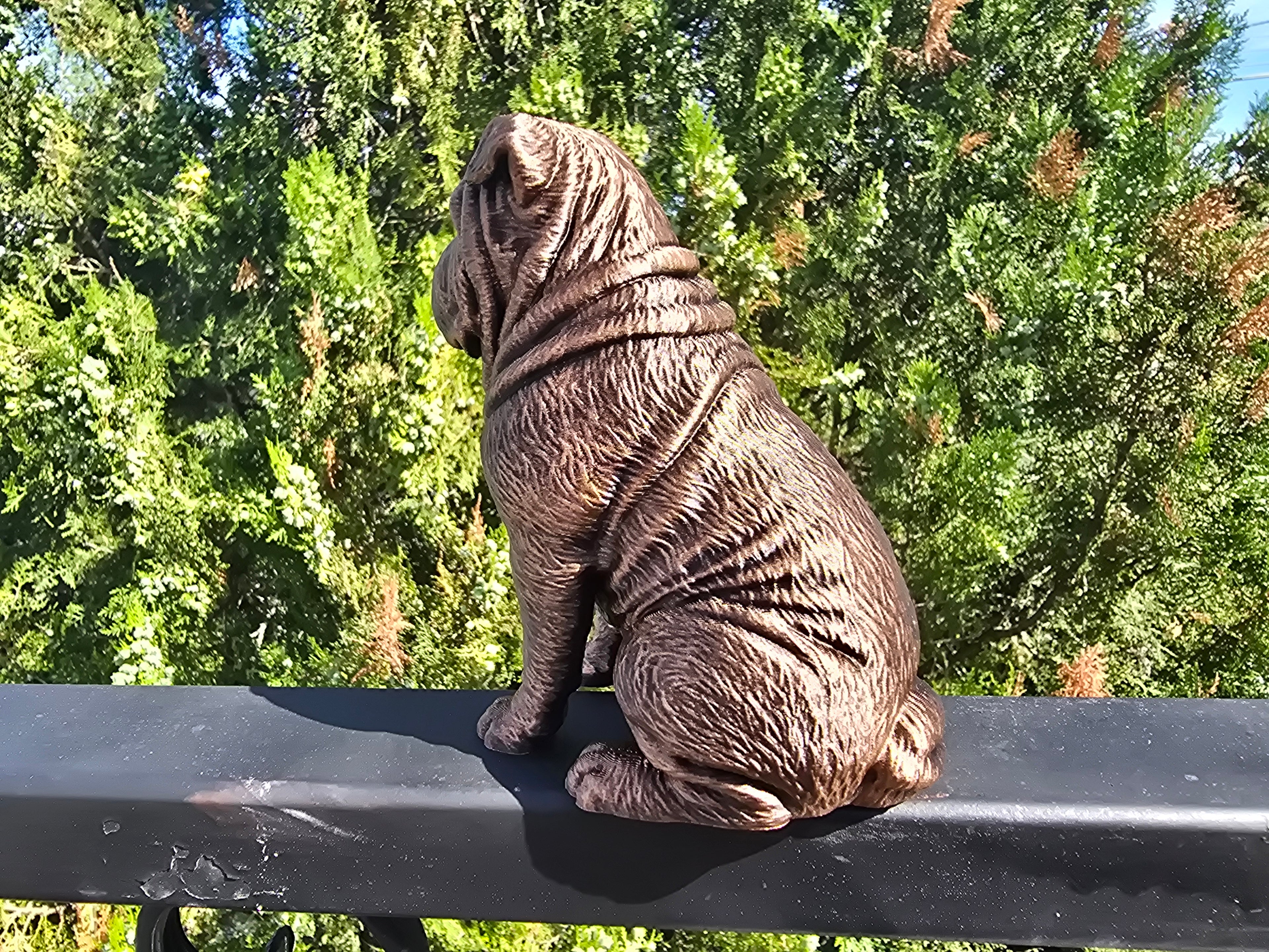 Shar-Pei-Hundefigur sitzend – markante Falten | Geschenk für Hundefans | Made in Germany Fehn-factory.de