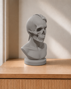 Totenkopf-Büste Frau – 08_grau print