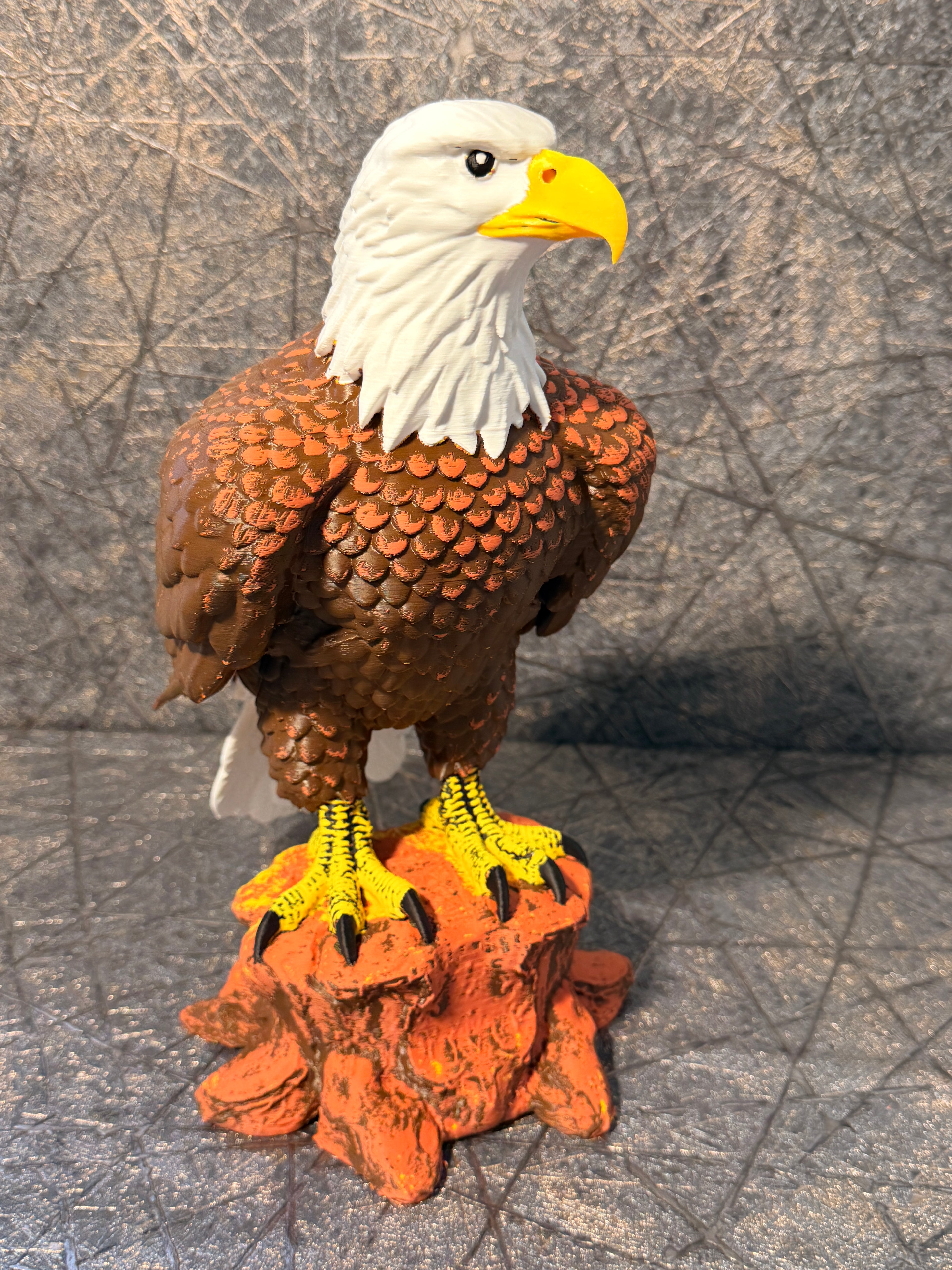Weißkopfseeadler auf Baumstumpf – 3D-Druck Adler Figur