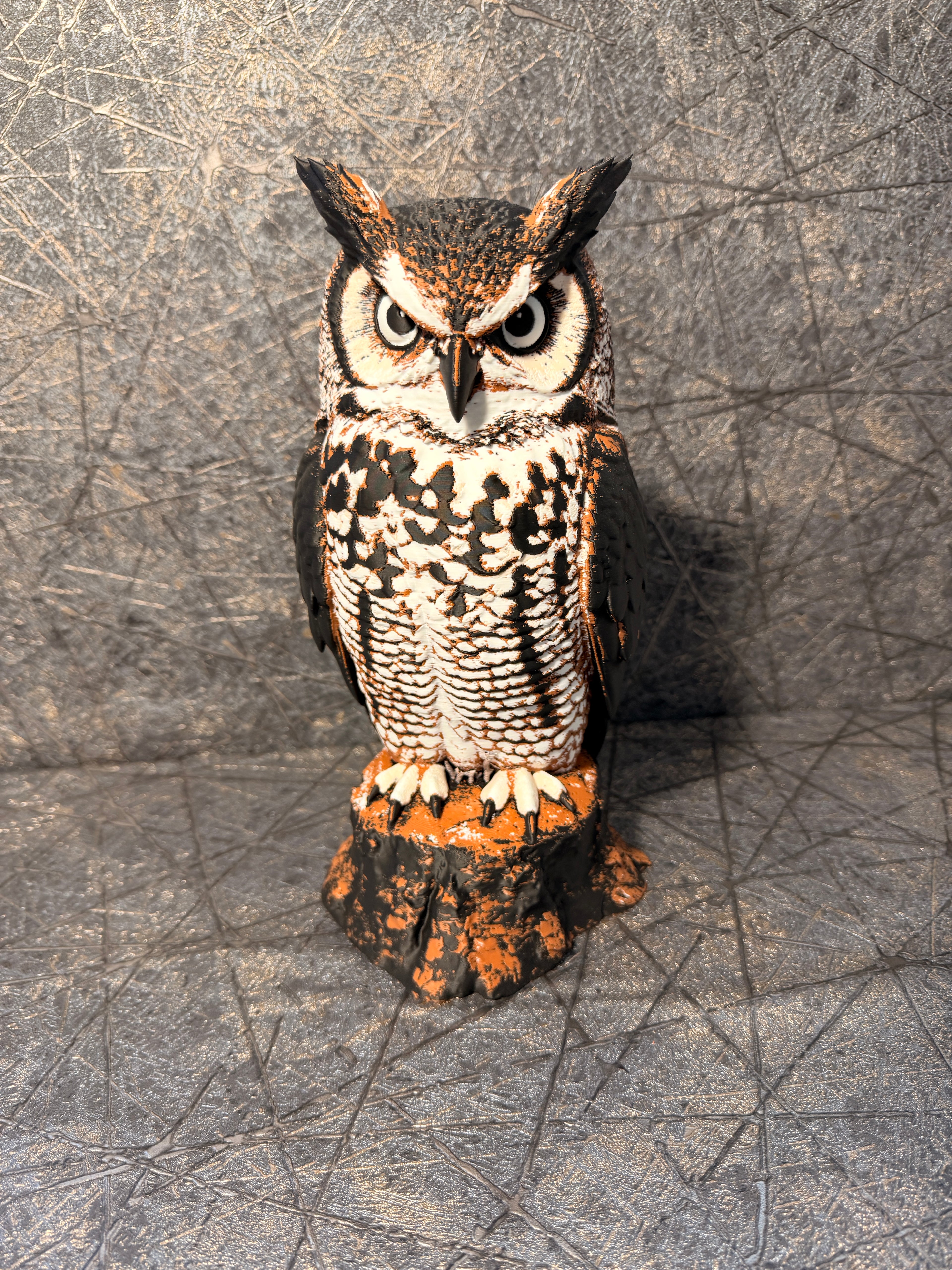 Uhu auf Baumstumpf – Great Horned Owl 3D-Druck Figur