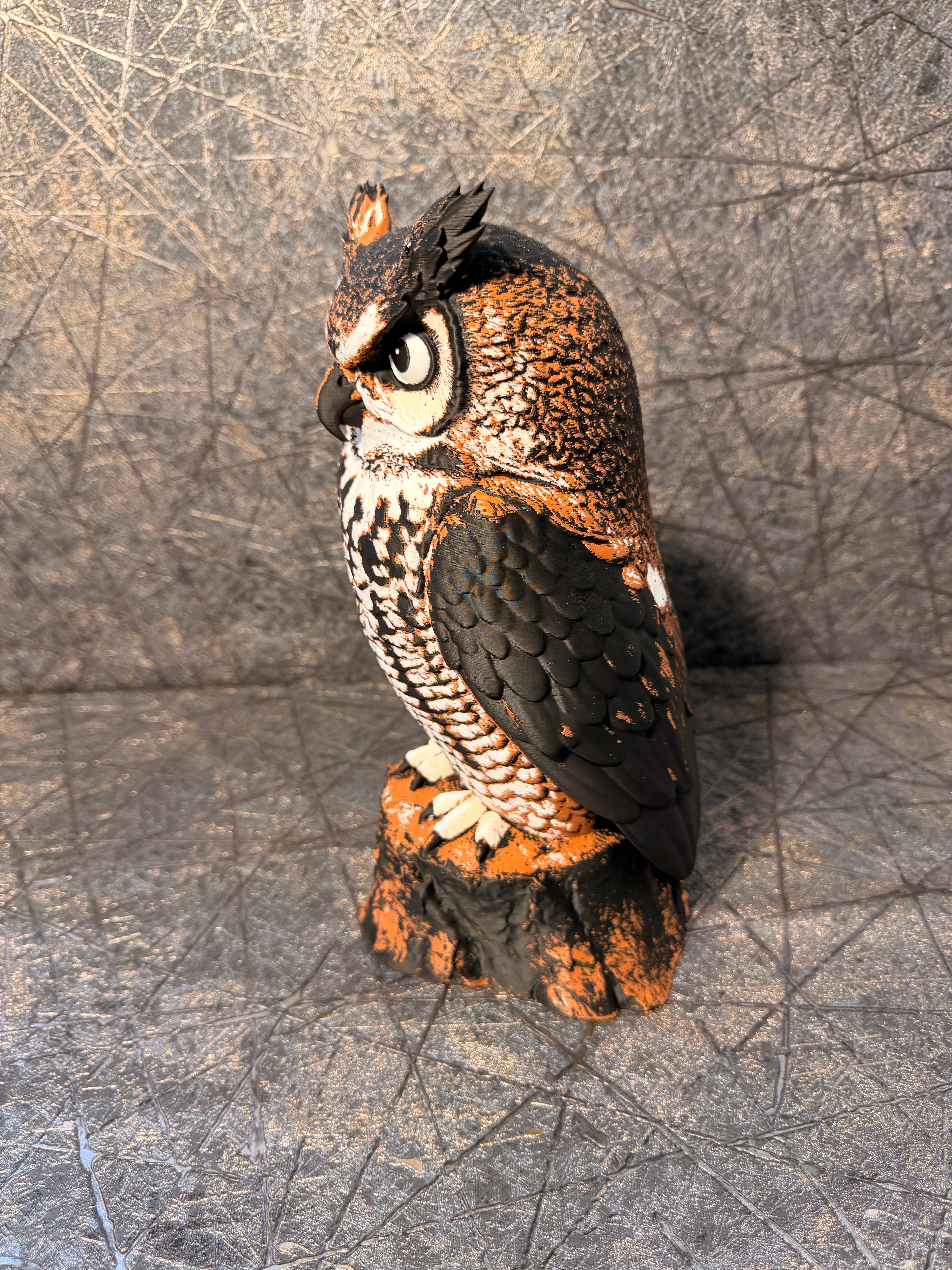 Uhu auf Baumstumpf – Great Horned Owl 3D-Druck Figur