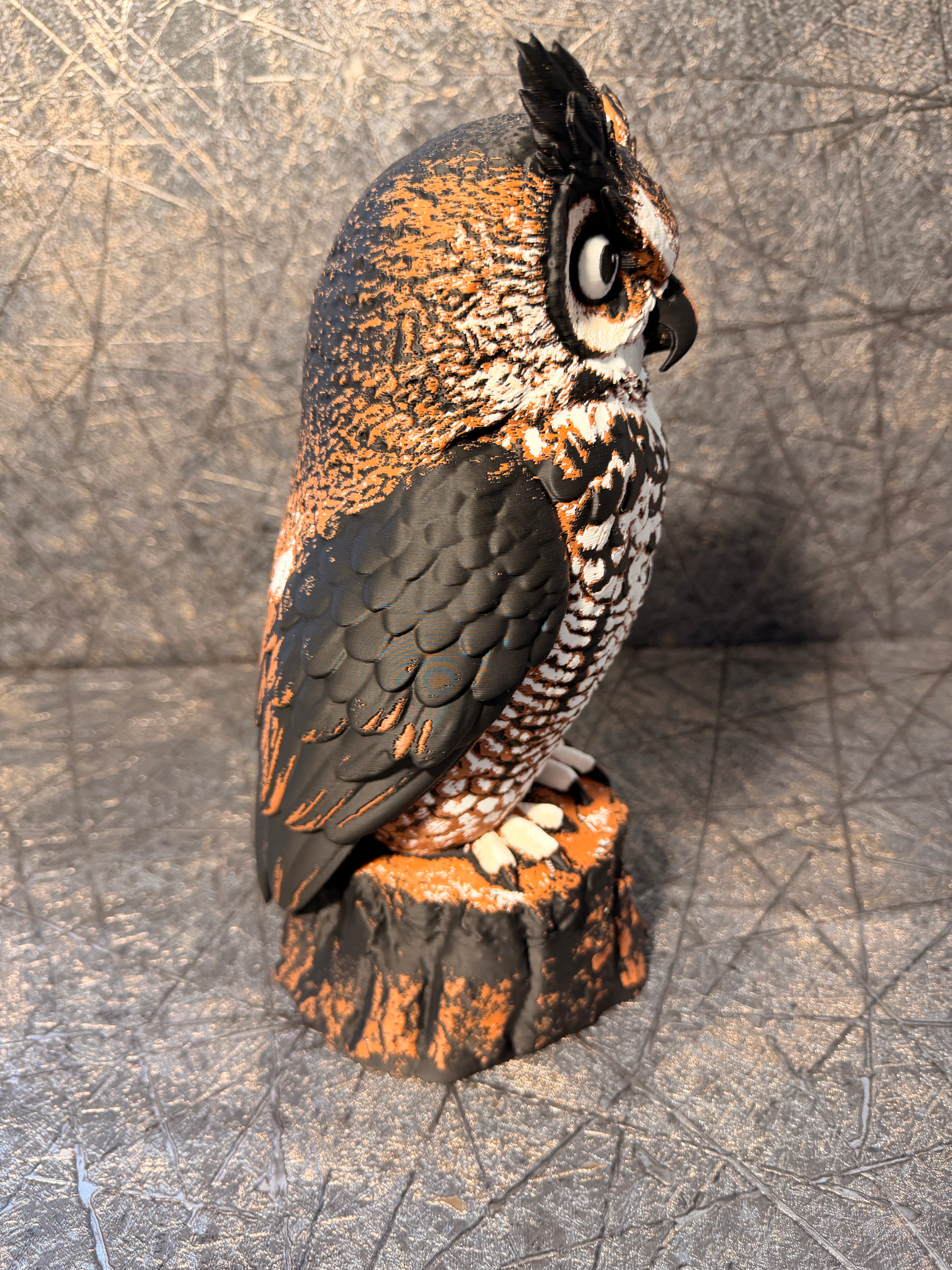 Uhu auf Baumstumpf – Great Horned Owl 3D-Druck Figur