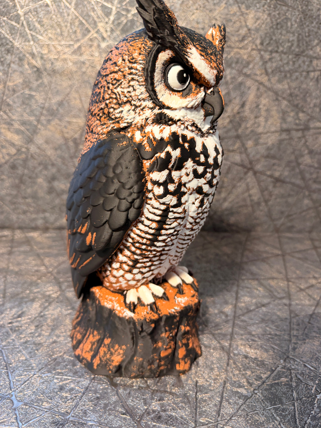 Uhu auf Baumstumpf – Great Horned Owl 3D-Druck Figur