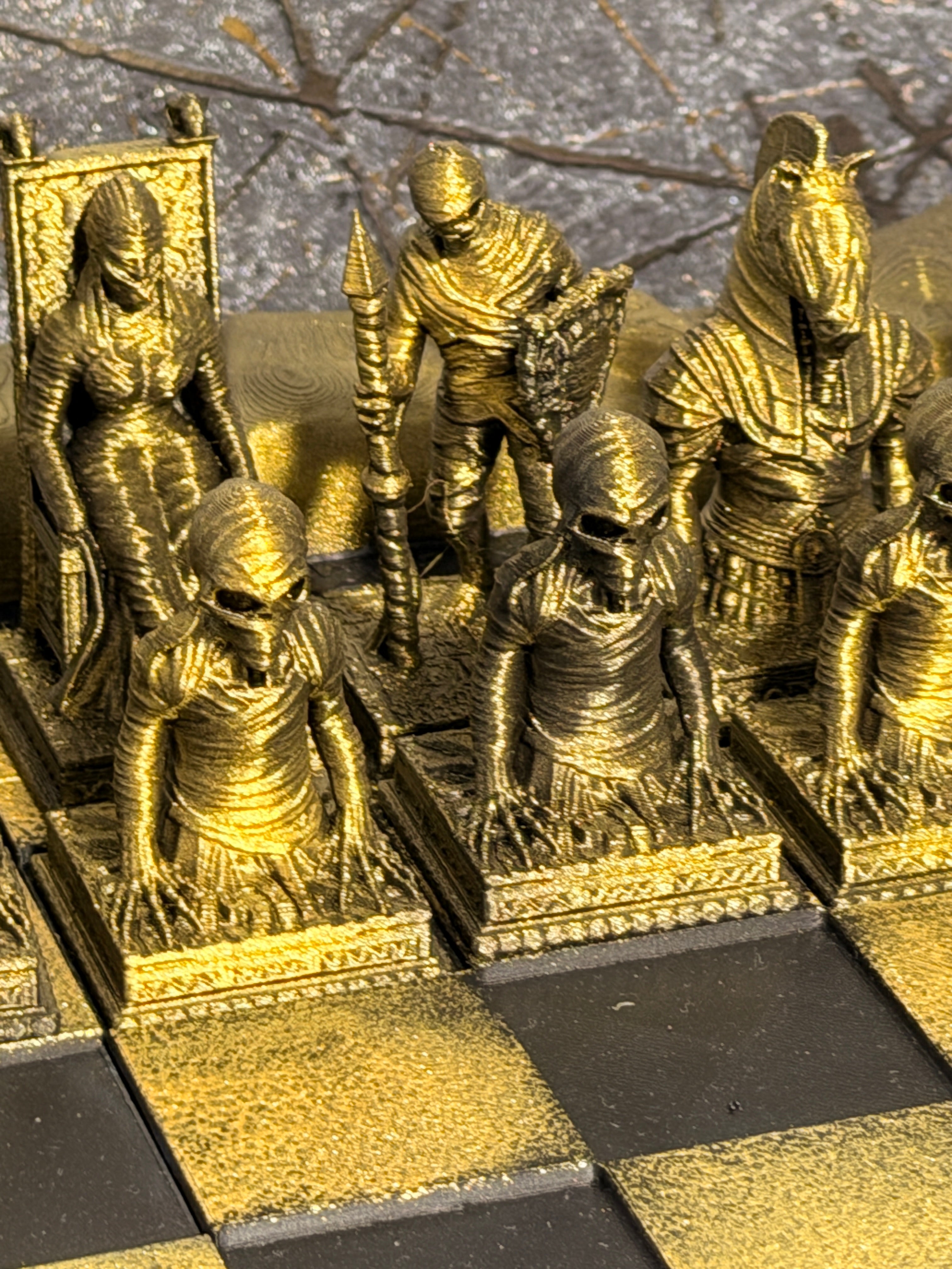 Untoten-Schachset – Mumienarmee | Undead Mummy Chess Set (handbemalt)