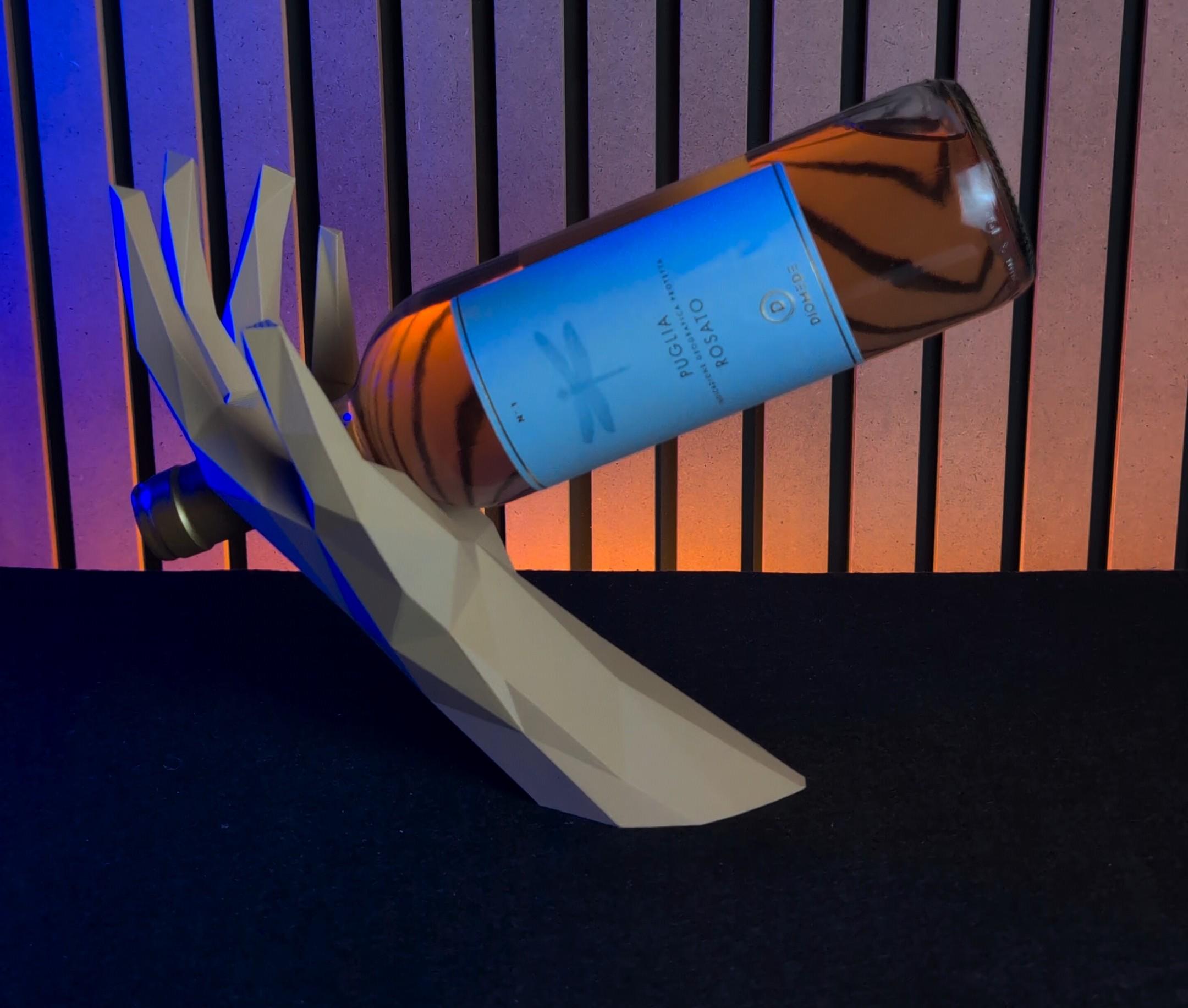 VinoGrace – Weinhalter Weinflaschenhalter Hand  | Moderner Flaschenständer für 0,75l Wein oder Sekt | Designer Deko & Geschenkidee. Fehn-factory.de
