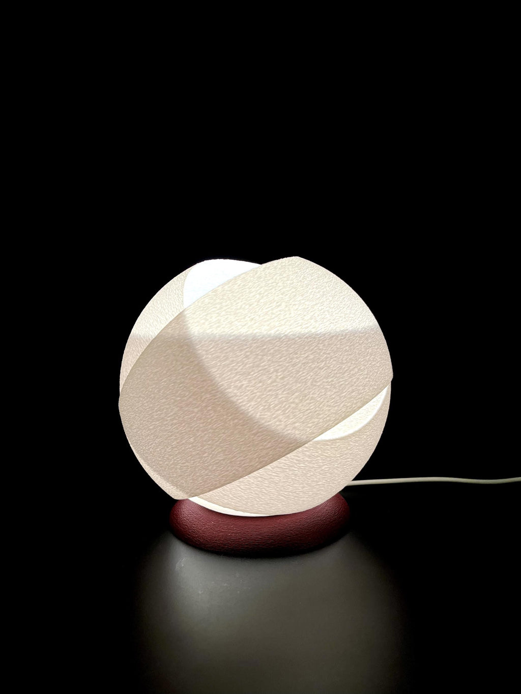 Snowball Tischlampe – Moderne Nachttischlampe mit 3D-gedrucktem Schneekugel-Look | Warmes Stimmungslicht, 16 cm Fehn-factory.de