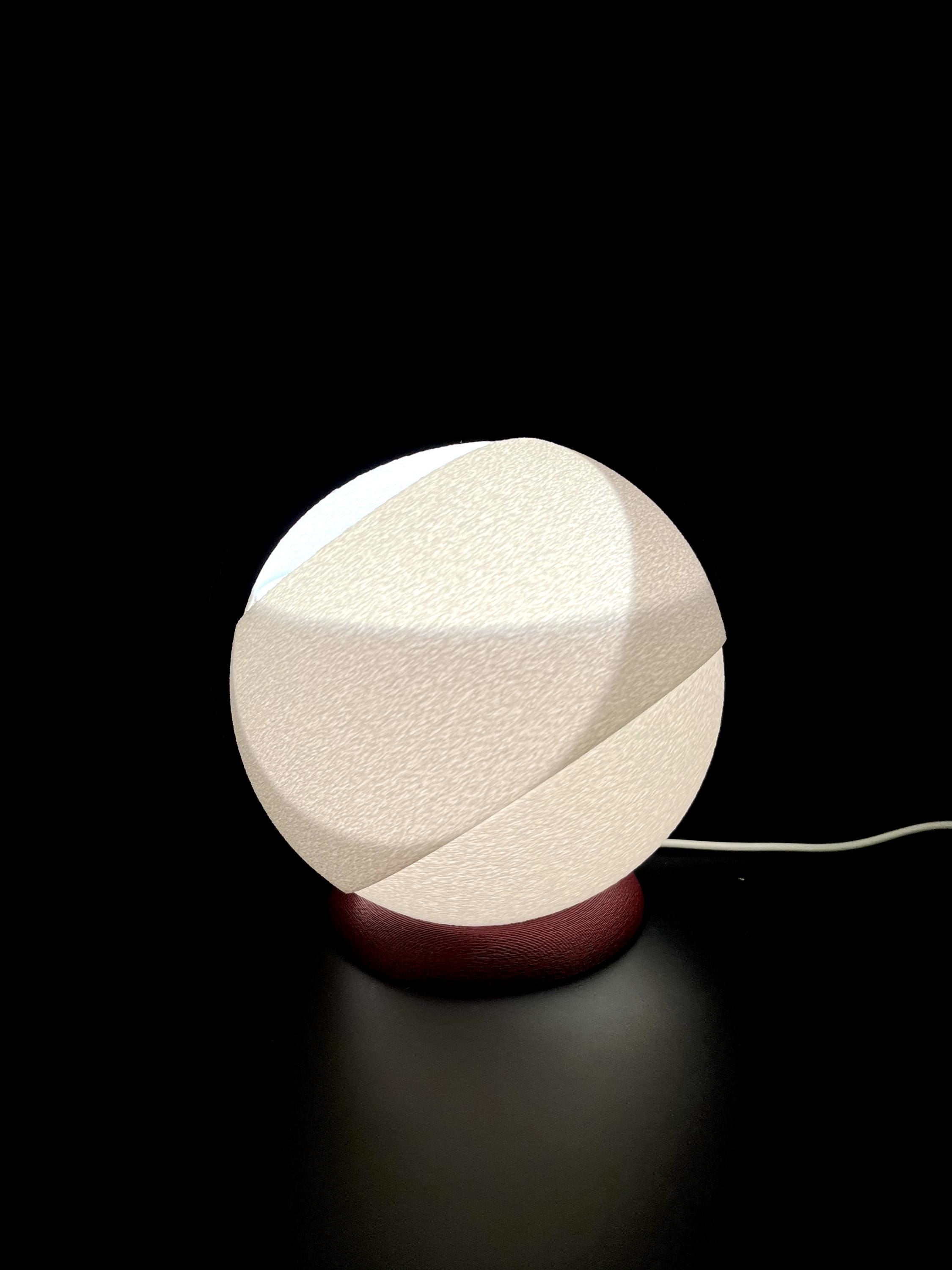 Snowball Tischlampe – Moderne Nachttischlampe mit 3D-gedrucktem Schneekugel-Look | Warmes Stimmungslicht, 16 cm Fehn-factory.de