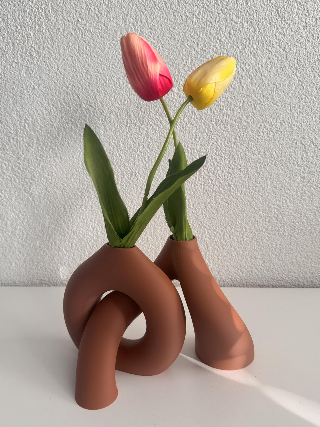 Interlocking Toroidal Vasen – Modernes minimalistisches Deko-Set – Designer-Vase für Trocken- & Schnittblumen – . Marmoriert oder Glatt Fehn-factory.de