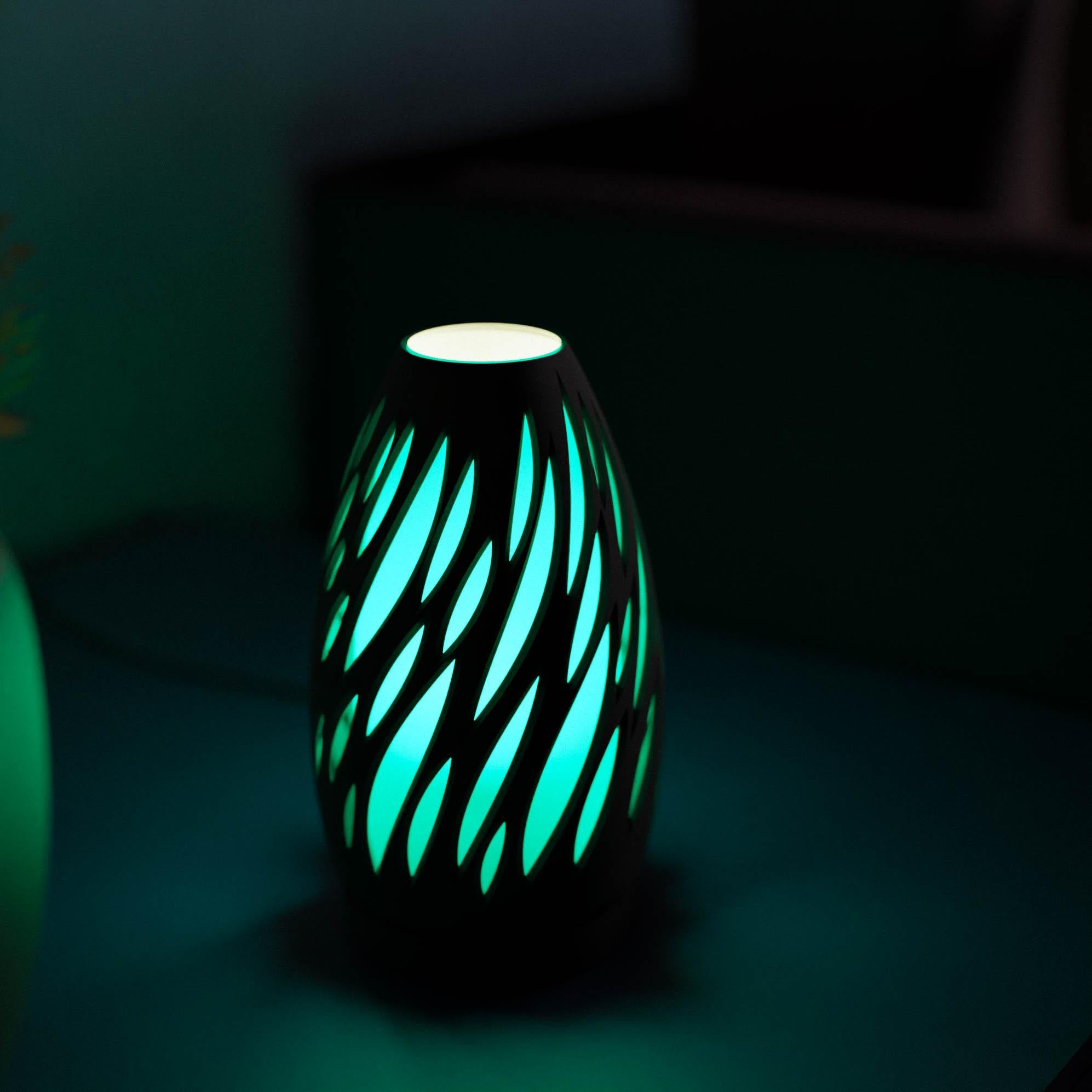 Spectra Lampe – Handgefertigte Tischlampe mit Flammendesign – – Farbe wählbar – Stimmungsvolle Beleuchtung. Auch für den Nachttisch geeignet Fehn-factory.de