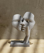 Deko-Skulptur „NOFACES“ – Moderne Gesichts-Skulptur mit Hand Fehn-factory.de