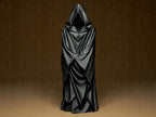 Absent One – Schwarze Kapuzenfigur | Mystische Halloween & Gothic Deko Statue Fehn-factory.de