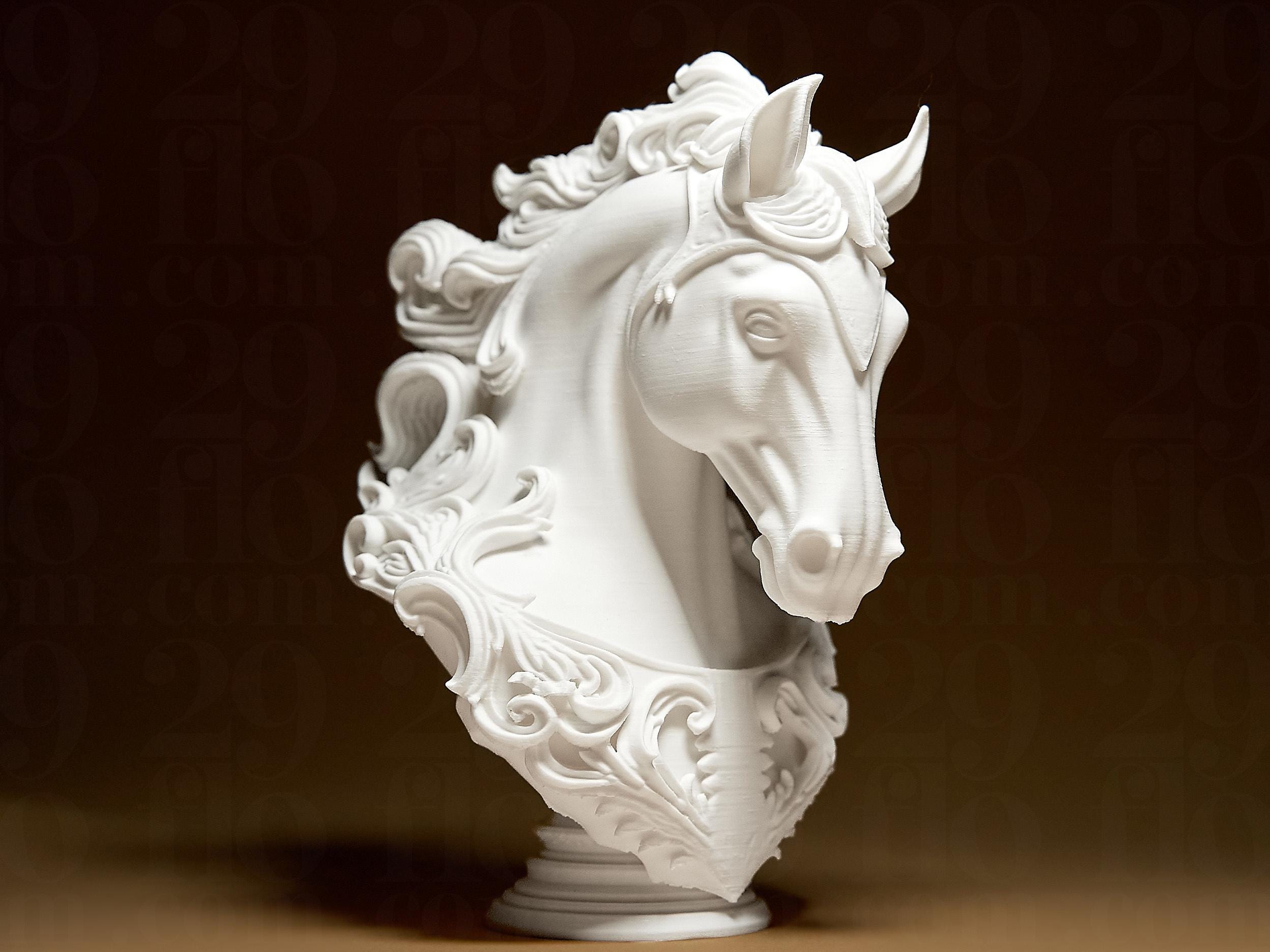 Elegant Horse Sculpture | Weiße Pferdebüste im luxuriösen Stil | 3D-gedruckte Designskulptur | 29Flo White Series | Symbol Freiheit & Stärke Fehn-factory.de