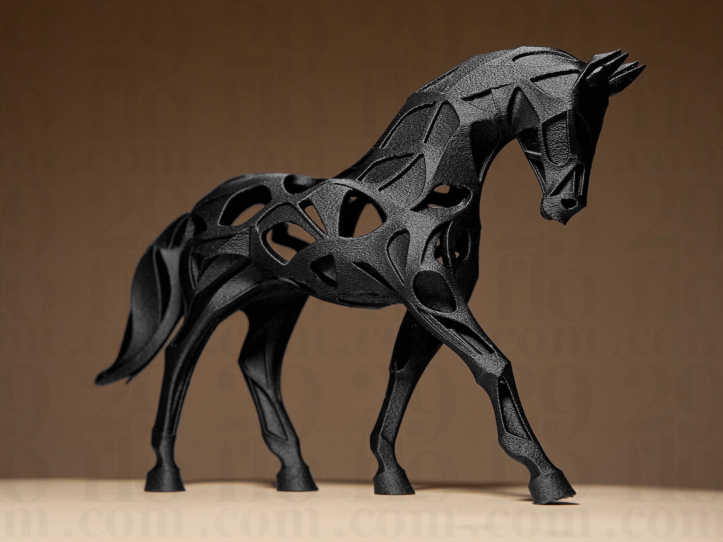 Hollow Horse Sculpture | Schwarze 3D-gedruckte Pferdefigur | Abstrakte Designskulptur aus der Black Series Fehn-factory.de