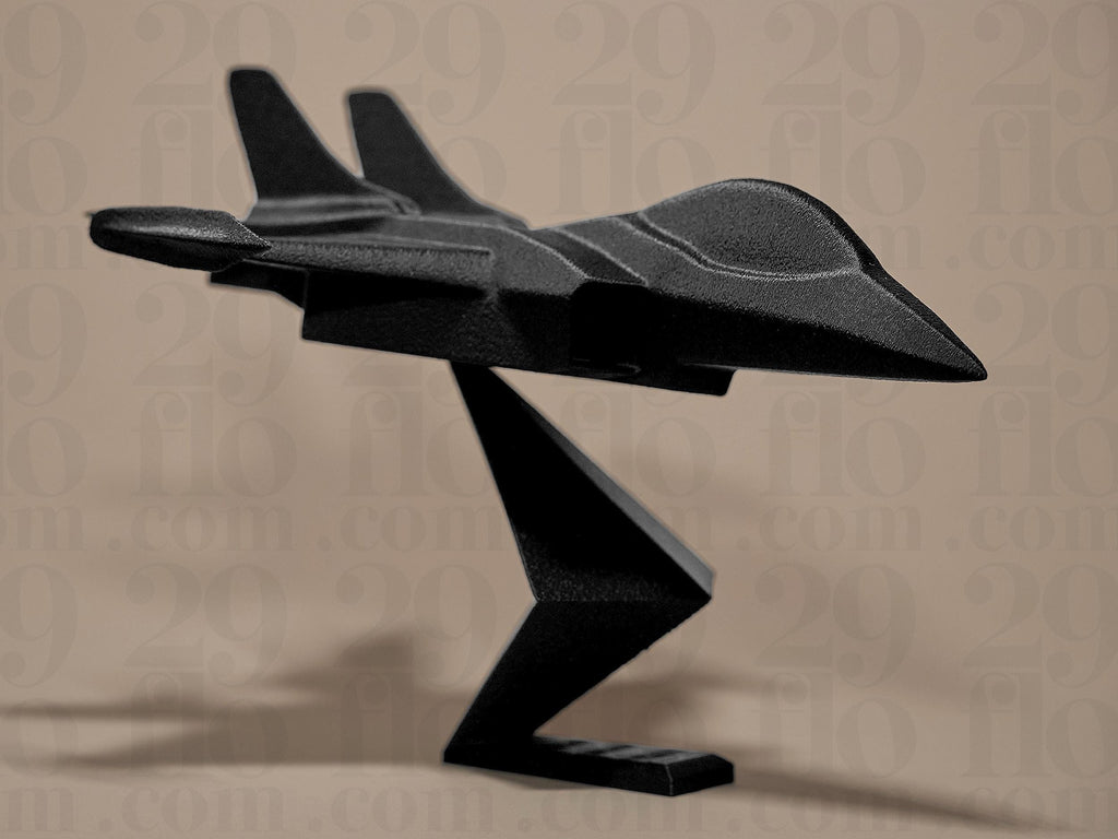 Fighter Aircraft Model | Modernes Kampfflugzeug auf Standfuß | Black Edition Designobjekt für Sammler & Deko Fehn-factory.de