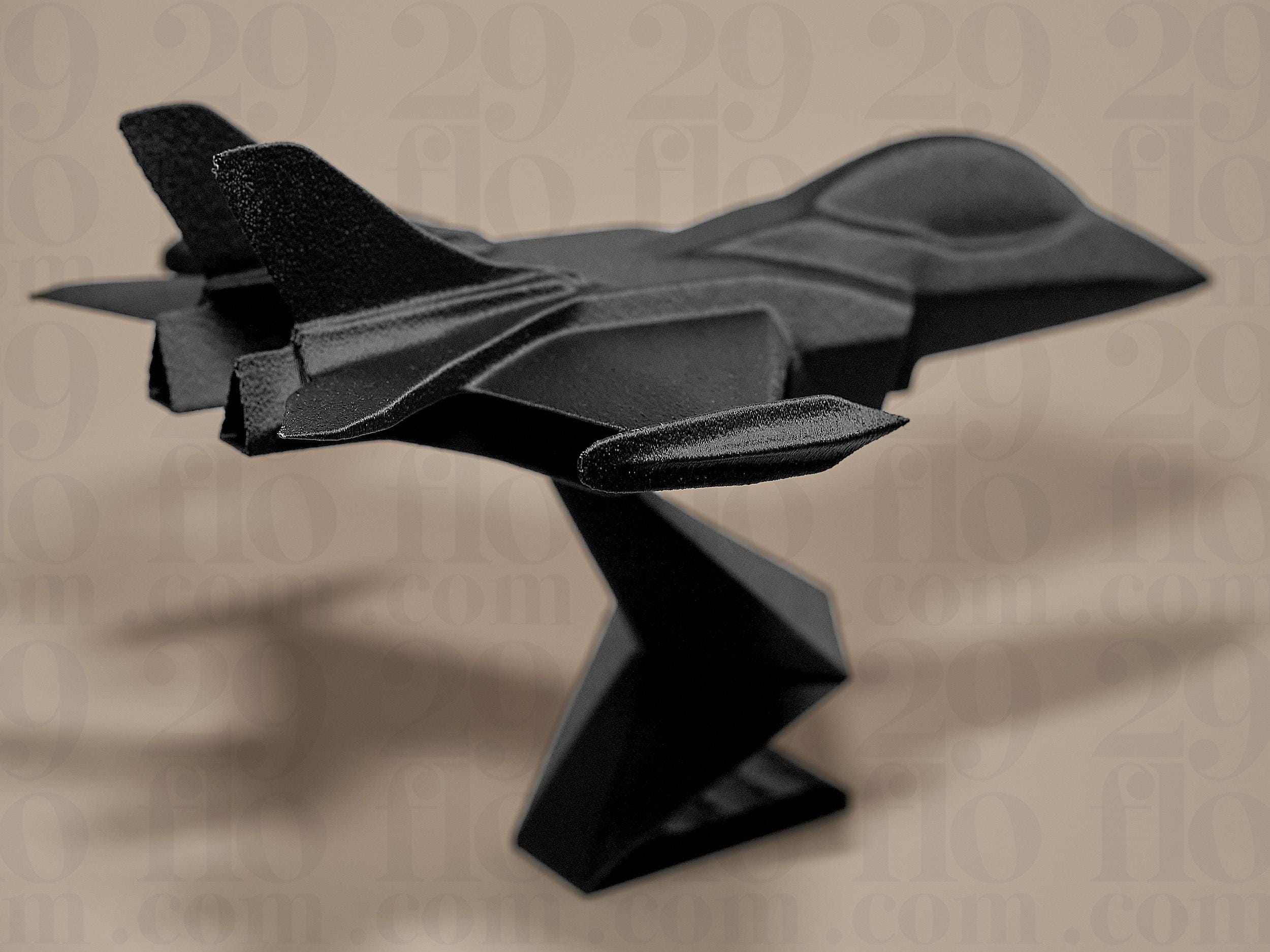 Fighter Aircraft Model | Modernes Kampfflugzeug auf Standfuß | Black Edition Designobjekt für Sammler & Deko Fehn-factory.de