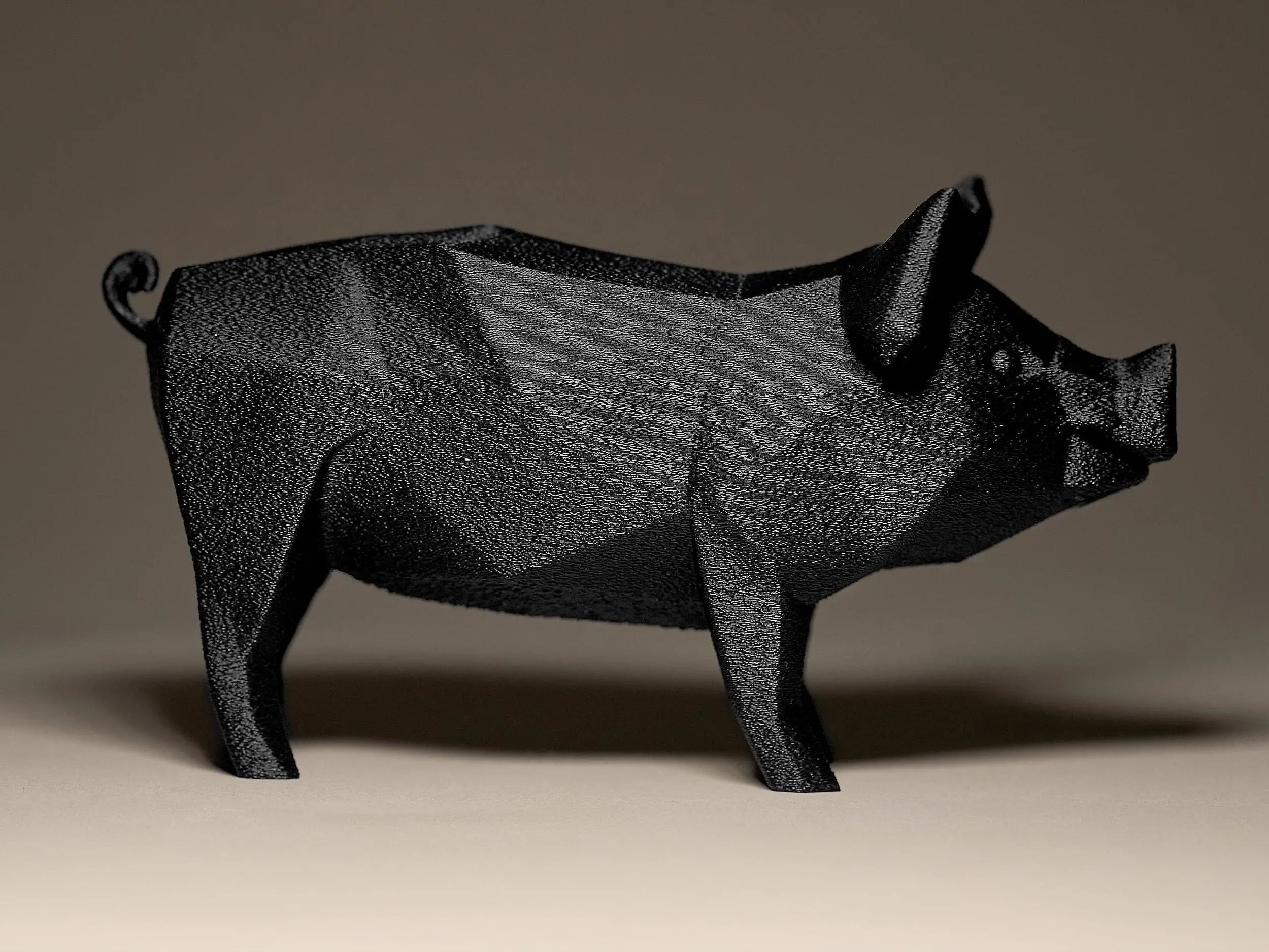 Geometric Pig Figurine | Modernes Schwein aus geometrischen Formen | Stilvolle Dekofigur in Schwarz Fehn-factory.de