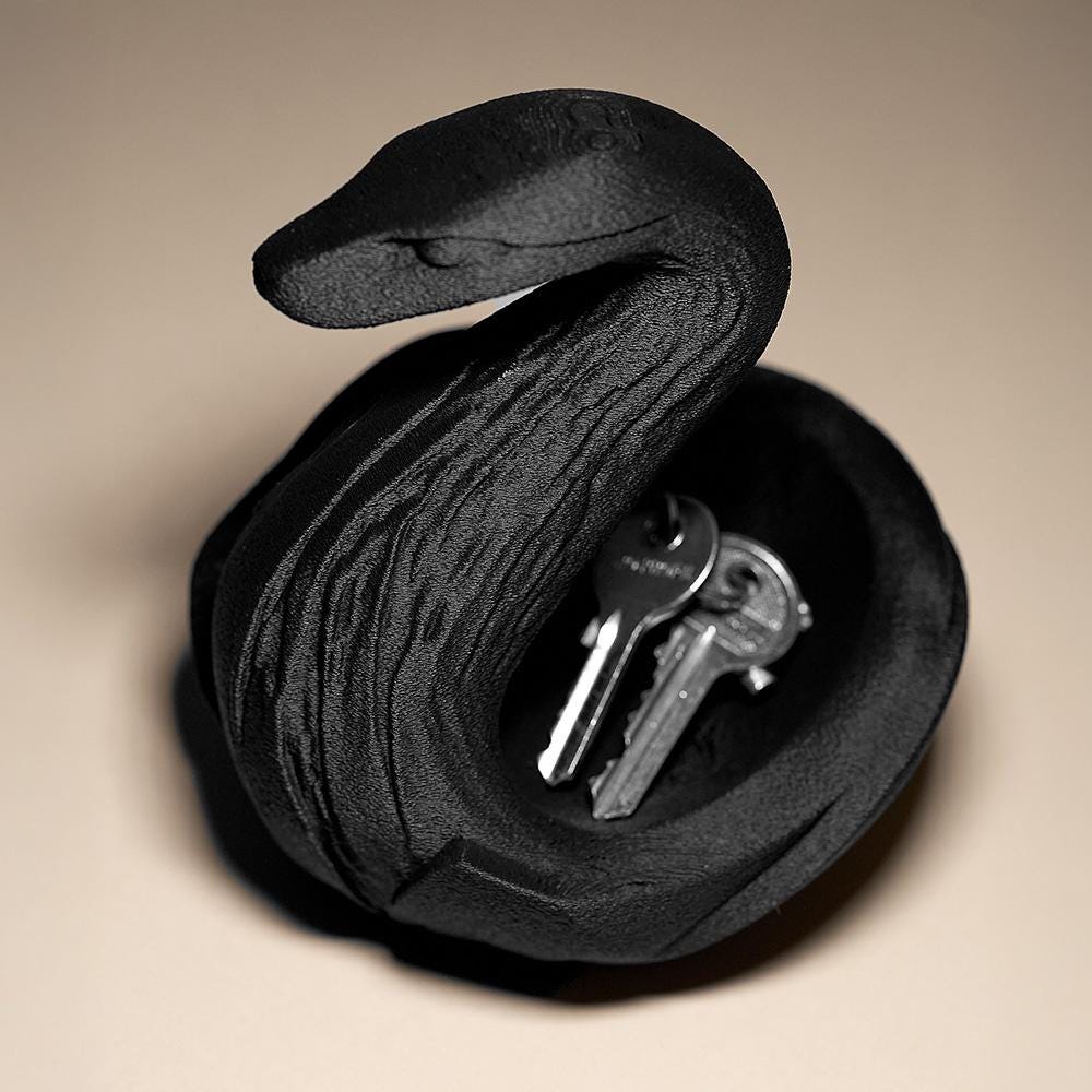 Swan Statue Key Bowl | Schwarzer Schwan Figur | Gothic Schlüsselablage | Dark Art Deko