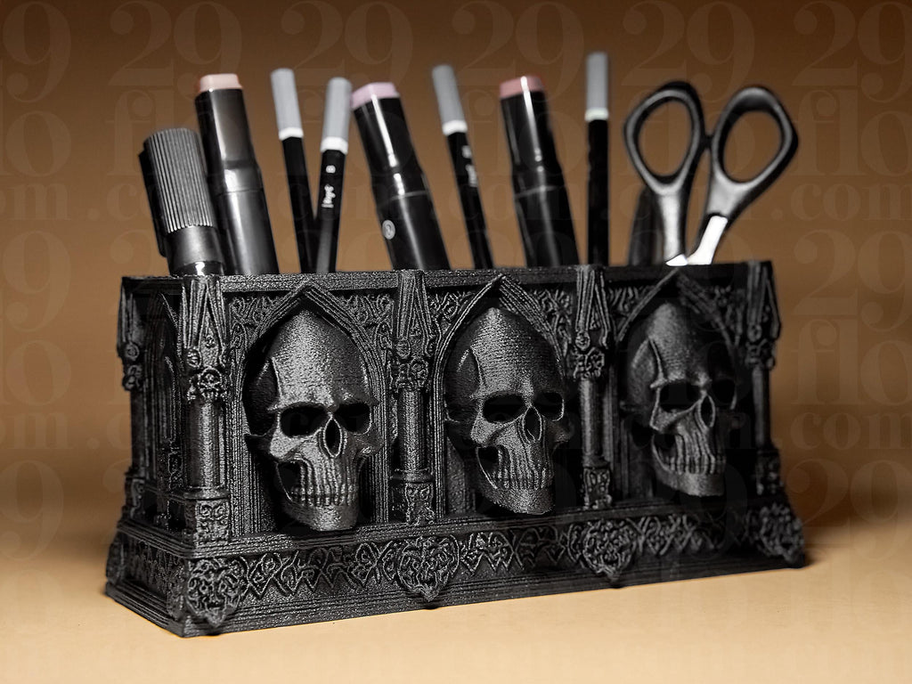 Gothic Skull Organizer – Schädel Stiftehalter & Schreibtisch Organizer im düsteren Kathedralen-Design Fehn-factory.de
