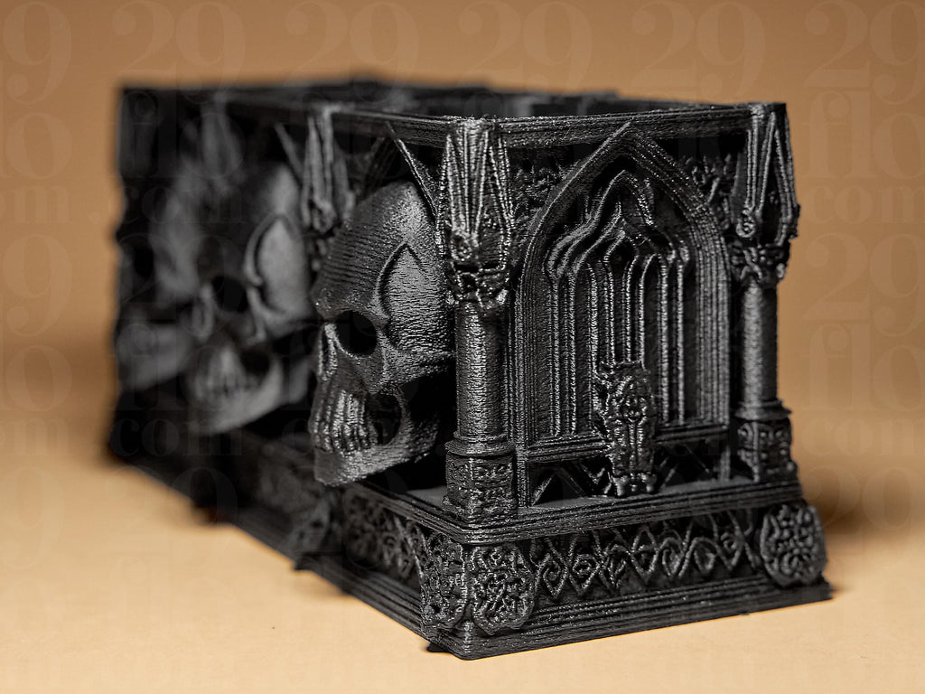 Gothic Skull Organizer – Schädel Stiftehalter & Schreibtisch Organizer im düsteren Kathedralen-Design Fehn-factory.de
