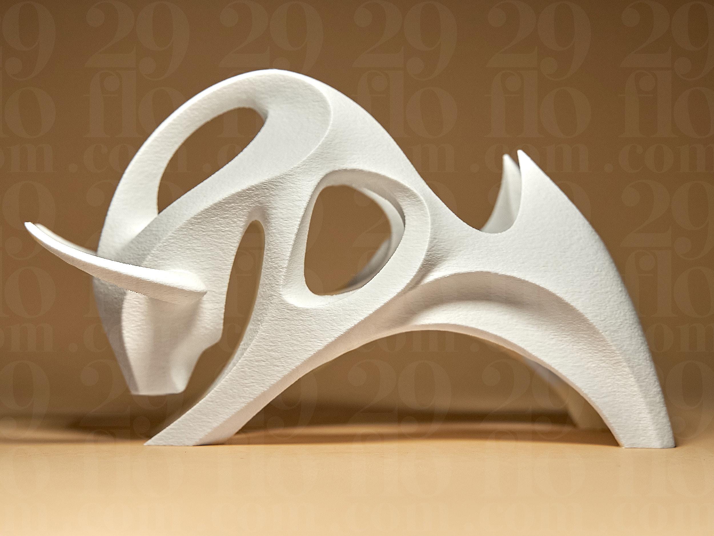 Abstrakte Stier Skulptur – Moderne Dekofigur im minimalistischen Stil | Designobjekt für Büro & Wohnzimmer Fehn-factory.de