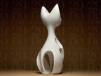 Abstrakte Katzenfigur – „Elegant Cat #2“ | Moderne Dekofigur im minimalistischen Stil | Weiße Skulptur aus 3D-Druck Fehn-factory.de