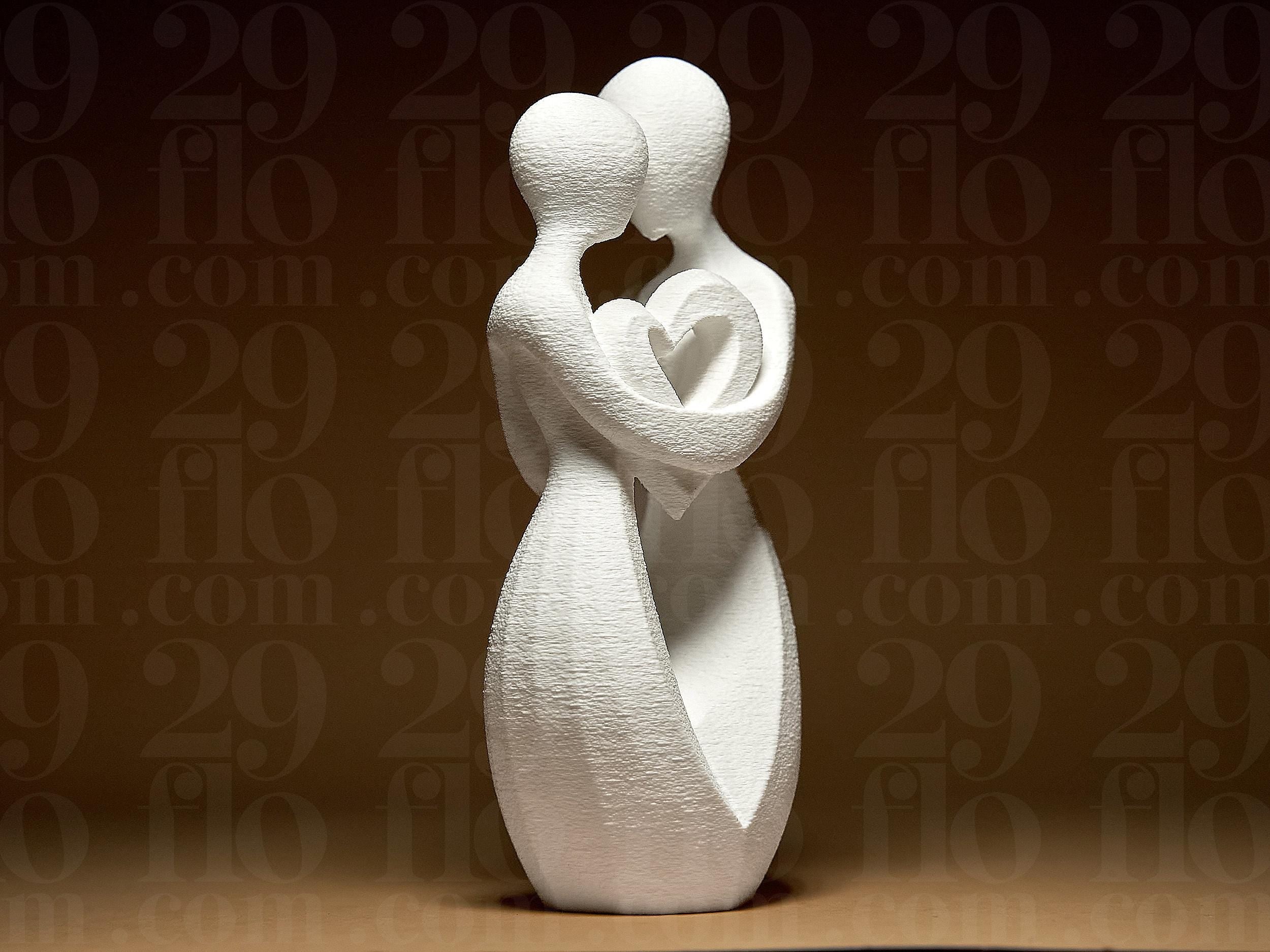 Romantisches Paar – Abstrakte Liebesfigur mit Herz | Moderne Dekofigur | Symbol für Liebe & Verbundenheit | 3D-Druck Skulptur Fehn-factory.de