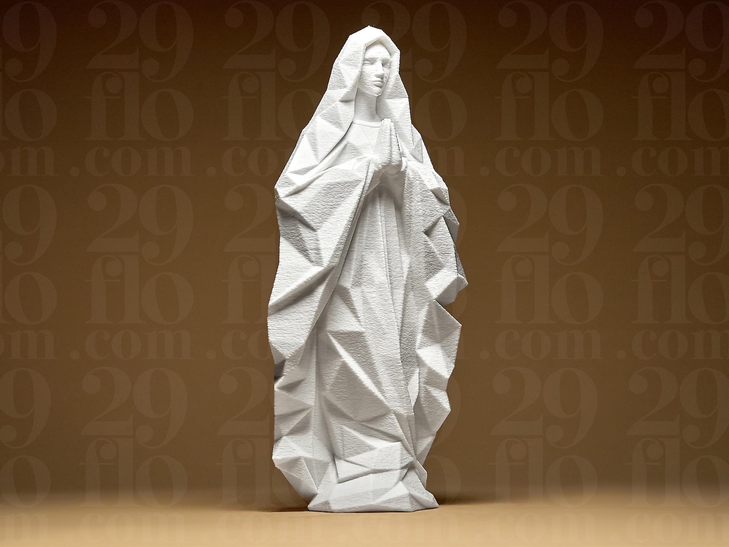 Geometric Saint Mary Statue – Moderne Marienfigur | Polygonale Heilige Maria Statue | Zeitlose 3D-Kunst für Zuhause oder Andachtsraum Fehn-factory.de