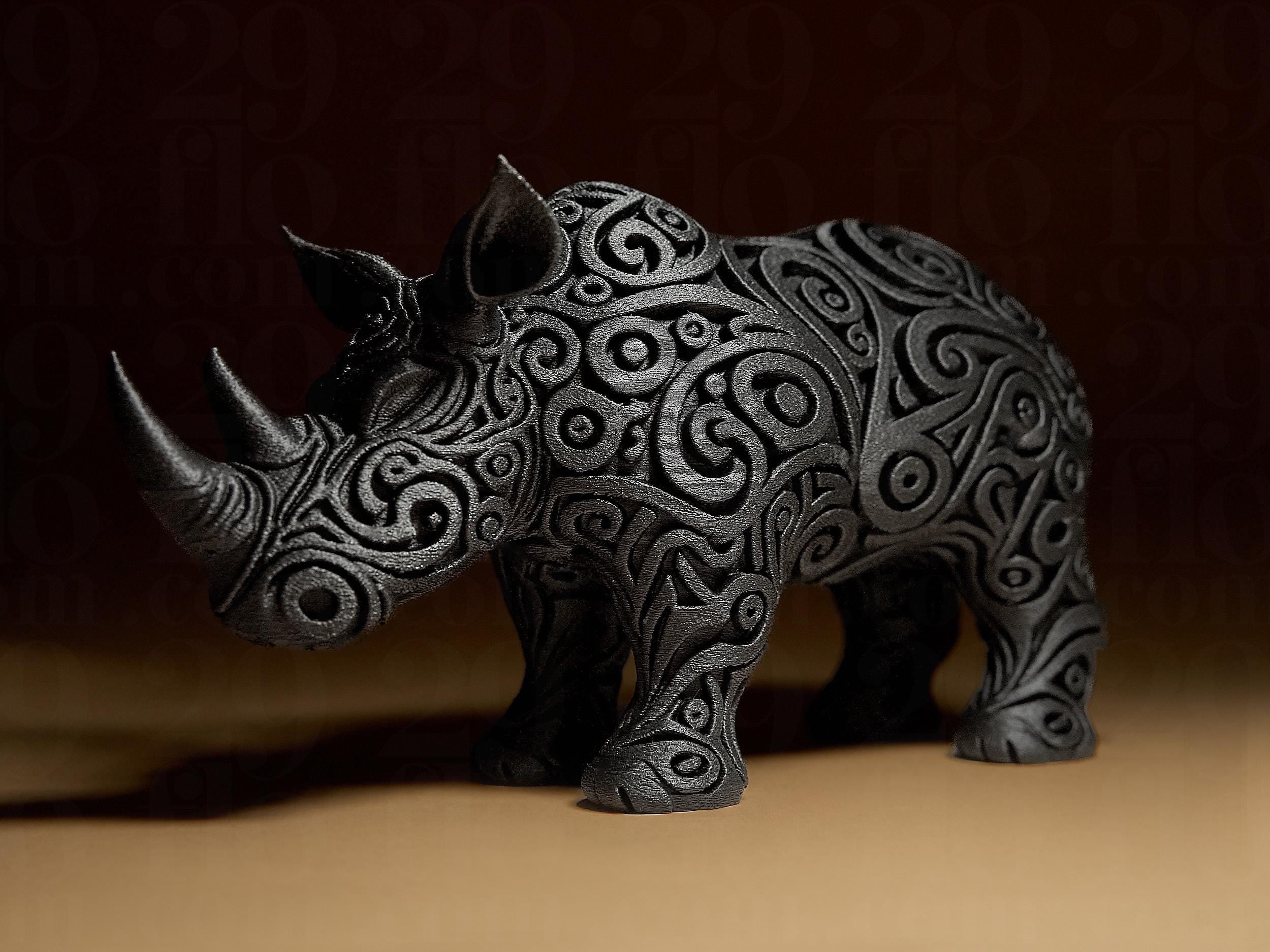 Designer Rhino Sculpture | Schwarze Nashornfigur mit Ornament-Struktur | 3D-gedruckte Designskulptur | Symbol Kraft & Standhaftigkeit Fehn-factory.de