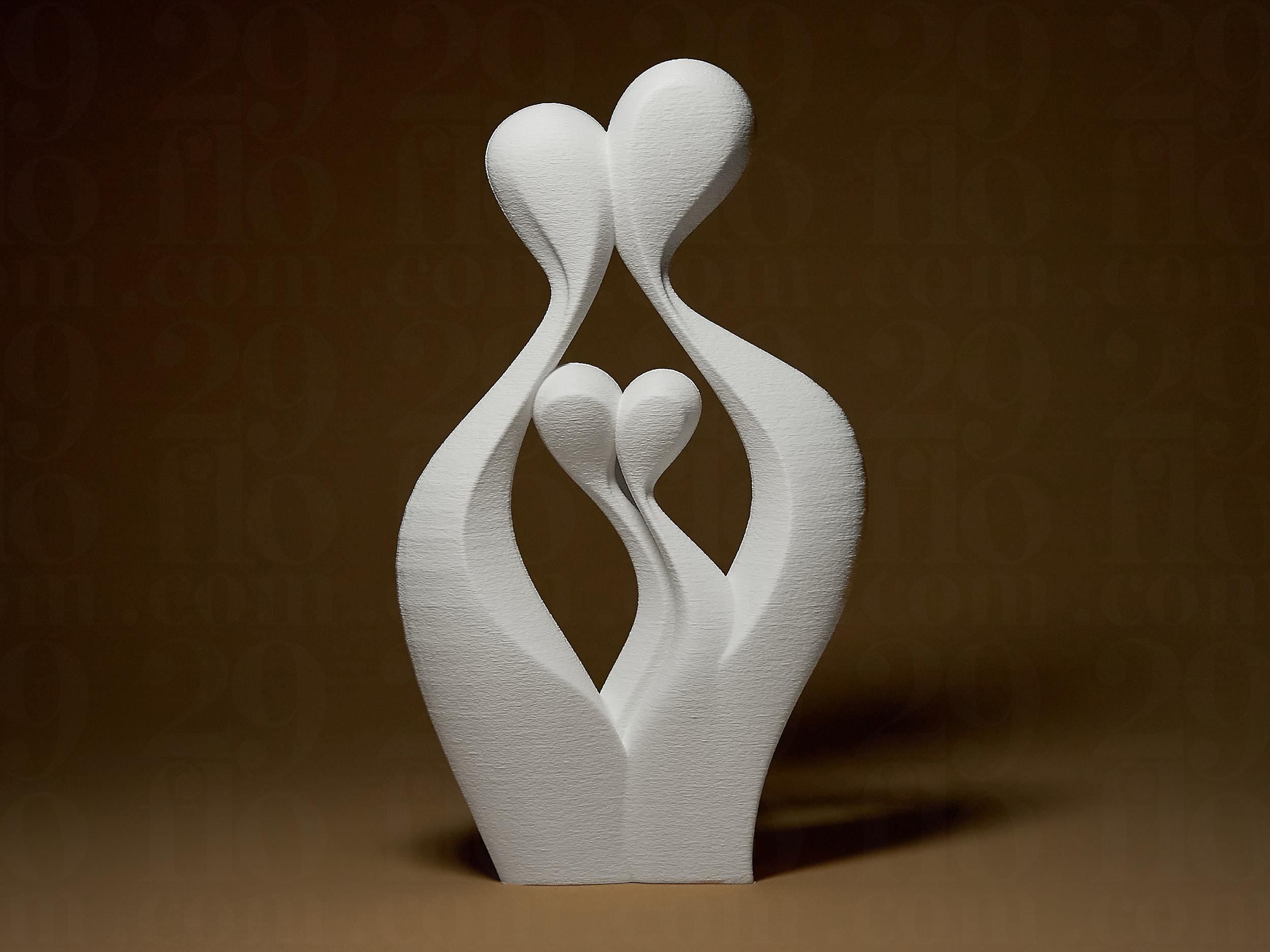 Abstract Family Sculpture | Moderne Familienfigur mit Herz | Minimalistische Deko Skulptur in Weiß Fehn-factory.de