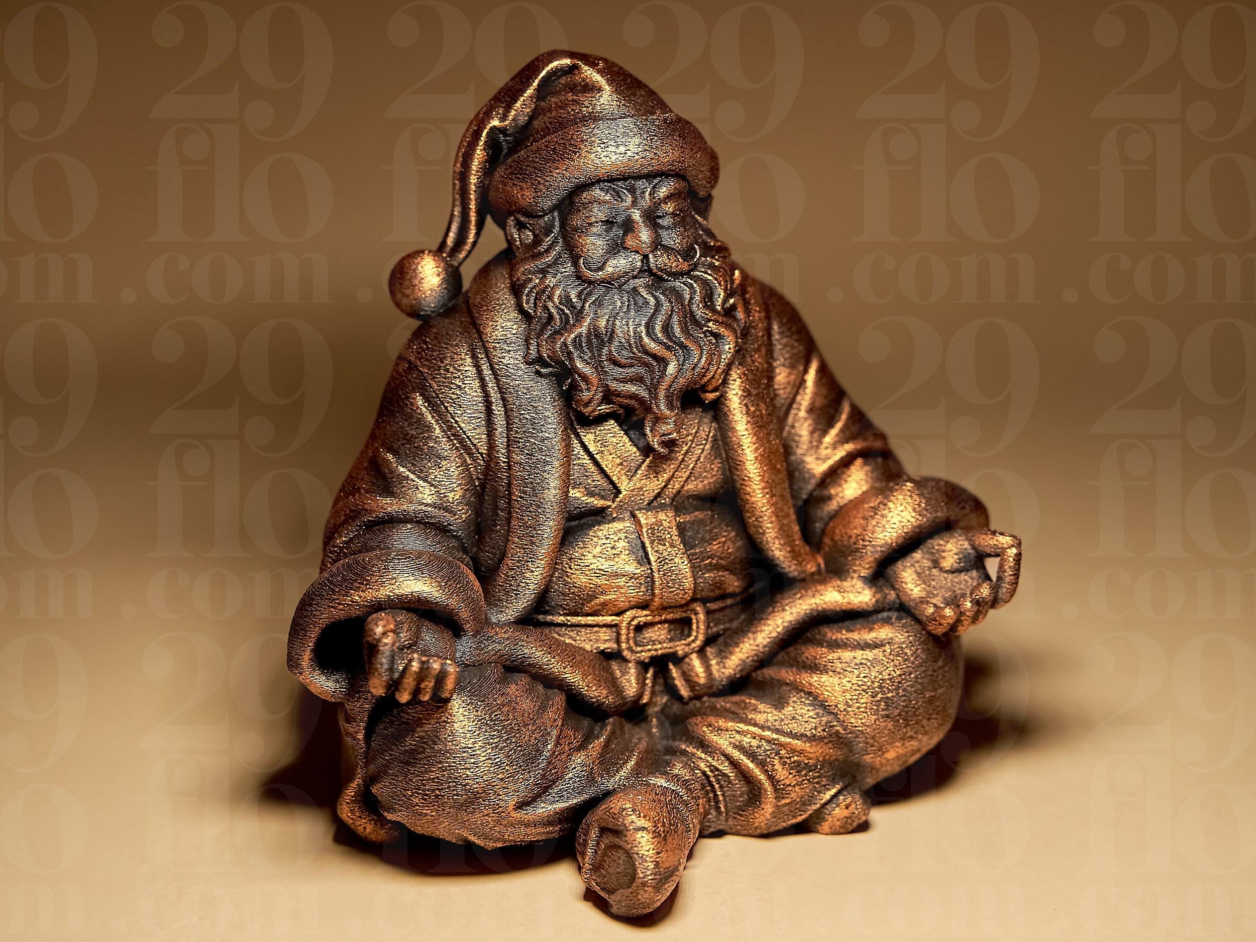 Meditating Santa Claus Statue | Zen Santa Figur | Moderne Weihnachtsdeko Skulptur | Dark Art