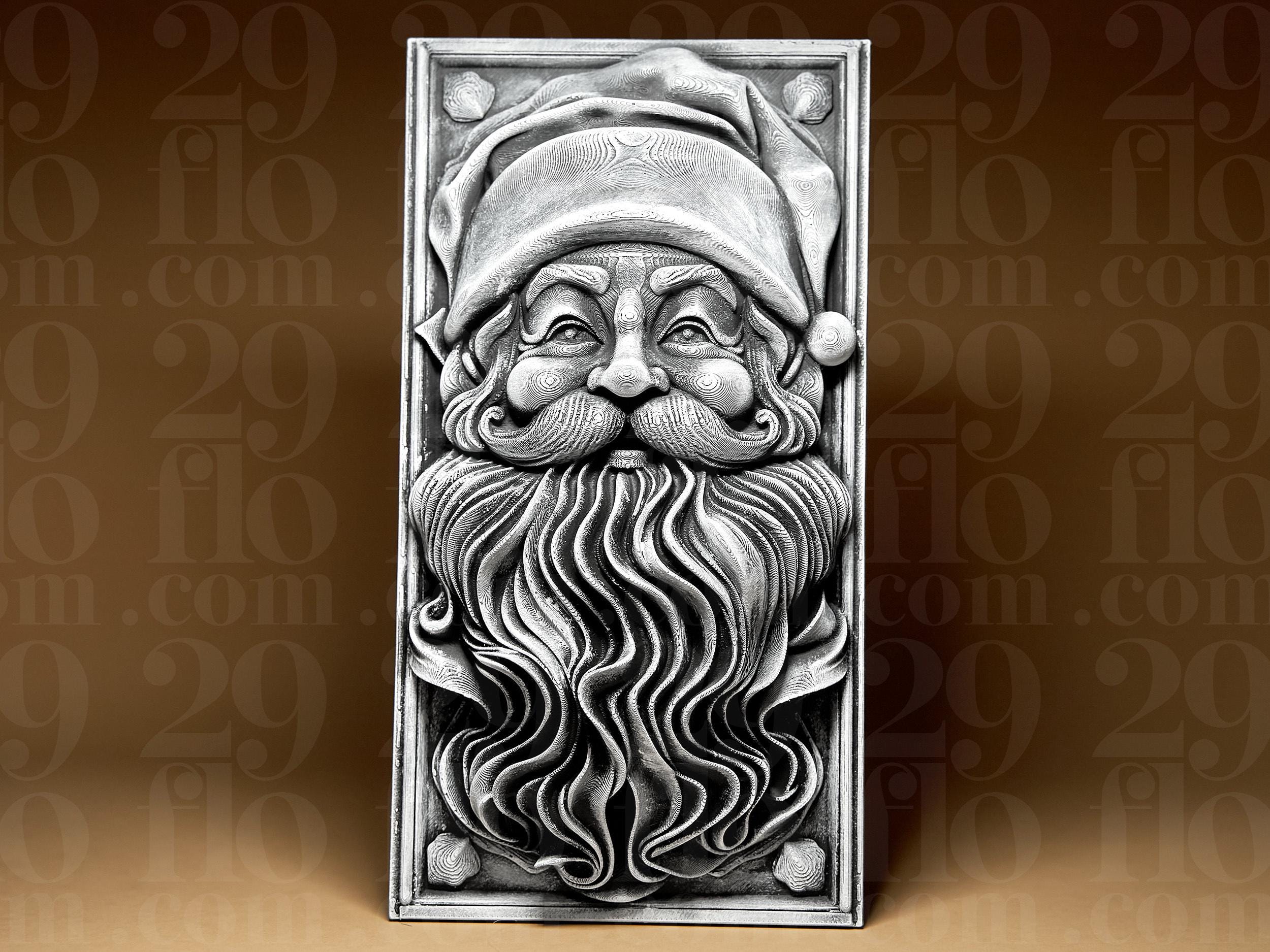 Santa Claus Wandrelief | Weihnachtsmann Dekoration | Kunstvolle Wandfigur in Schwarz oder handbemalt in Silber Fehn-factory.de