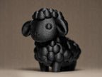 Adorable Little Lamb | Verspielte Schaf-Figur | Minimalistisches Dekorationsobjekt in Schwarz Fehn-factory.de