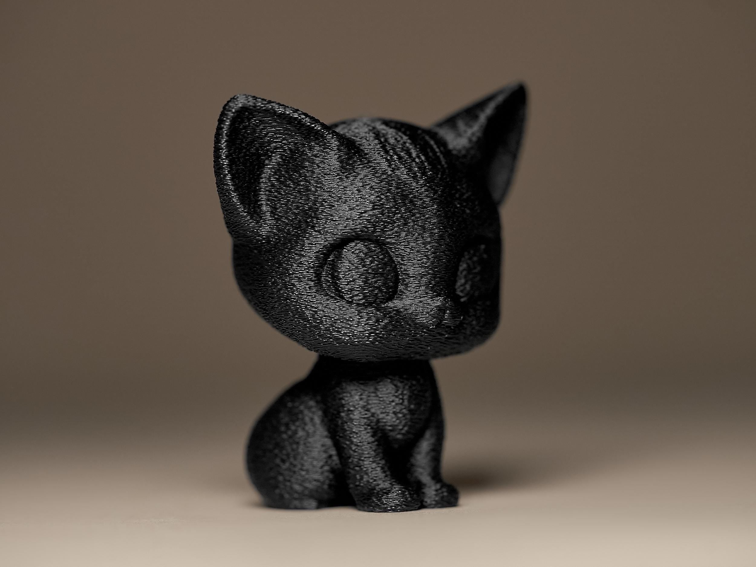 Kitten Figurine | Kleine Katzenfigur | Minimalistische Dekofigur in Schwarz Fehn-factory.de