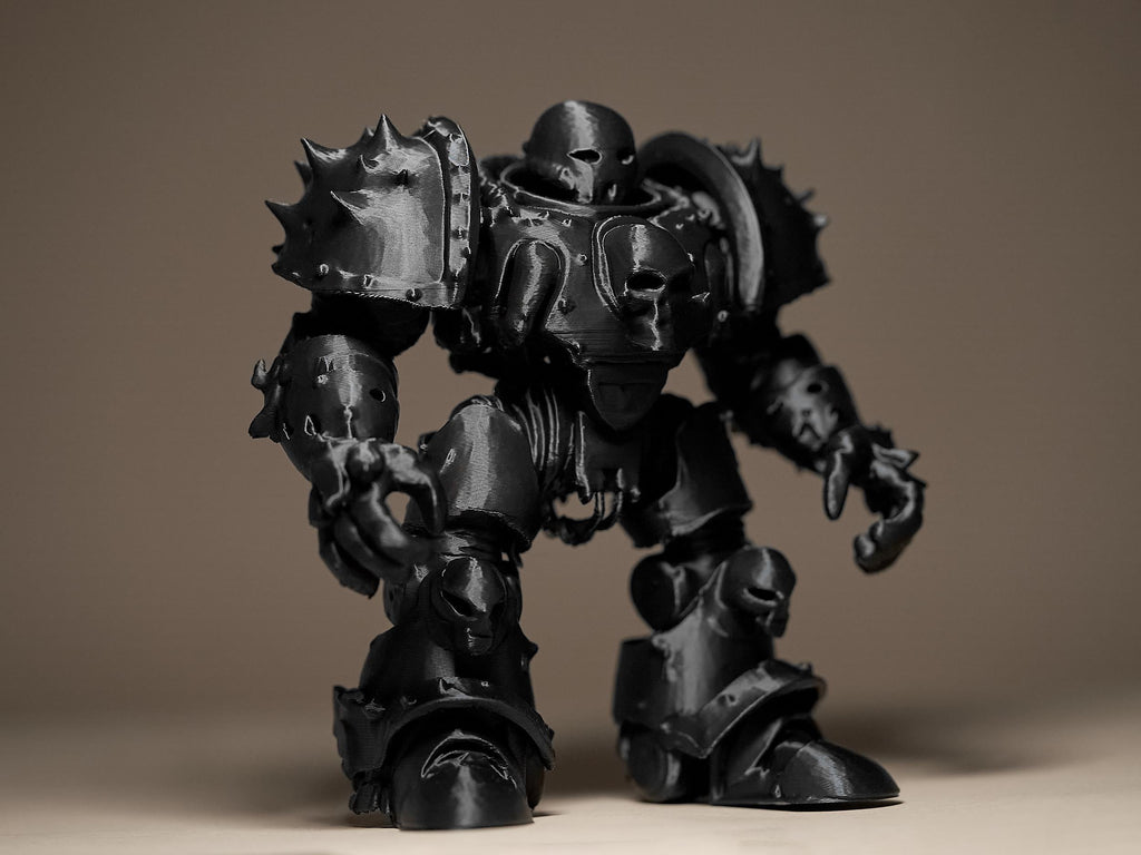Armored Mech Robot Figurine | Schwarze Sci-Fi Skulptur | Detailliertes Sammlerstück für Gamer & Designer Fehn-factory.de