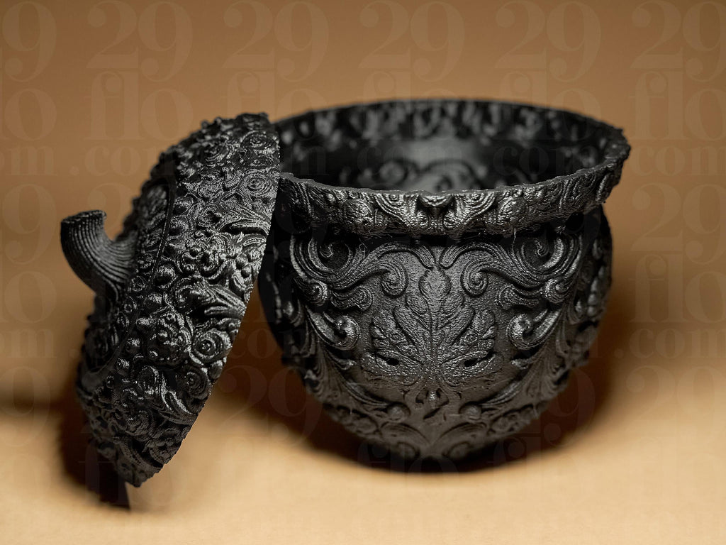 Designers Acorn Shaped Container | Eichel Schmuckdose | Ornamental Gothic Deko Box | Dark Art